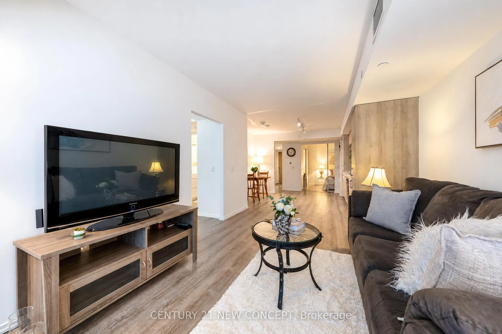 5 Soudan Avenue #712