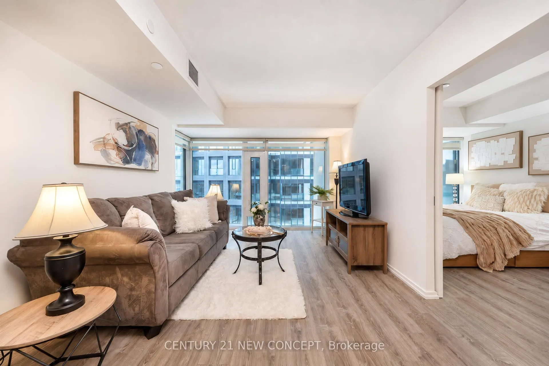 5 Soudan Avenue #712