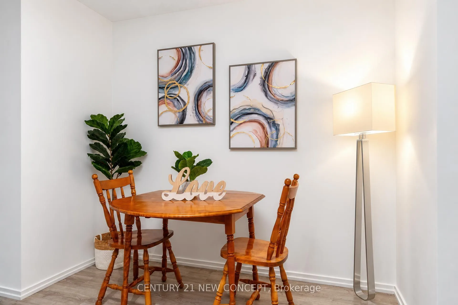 5 Soudan Avenue #712