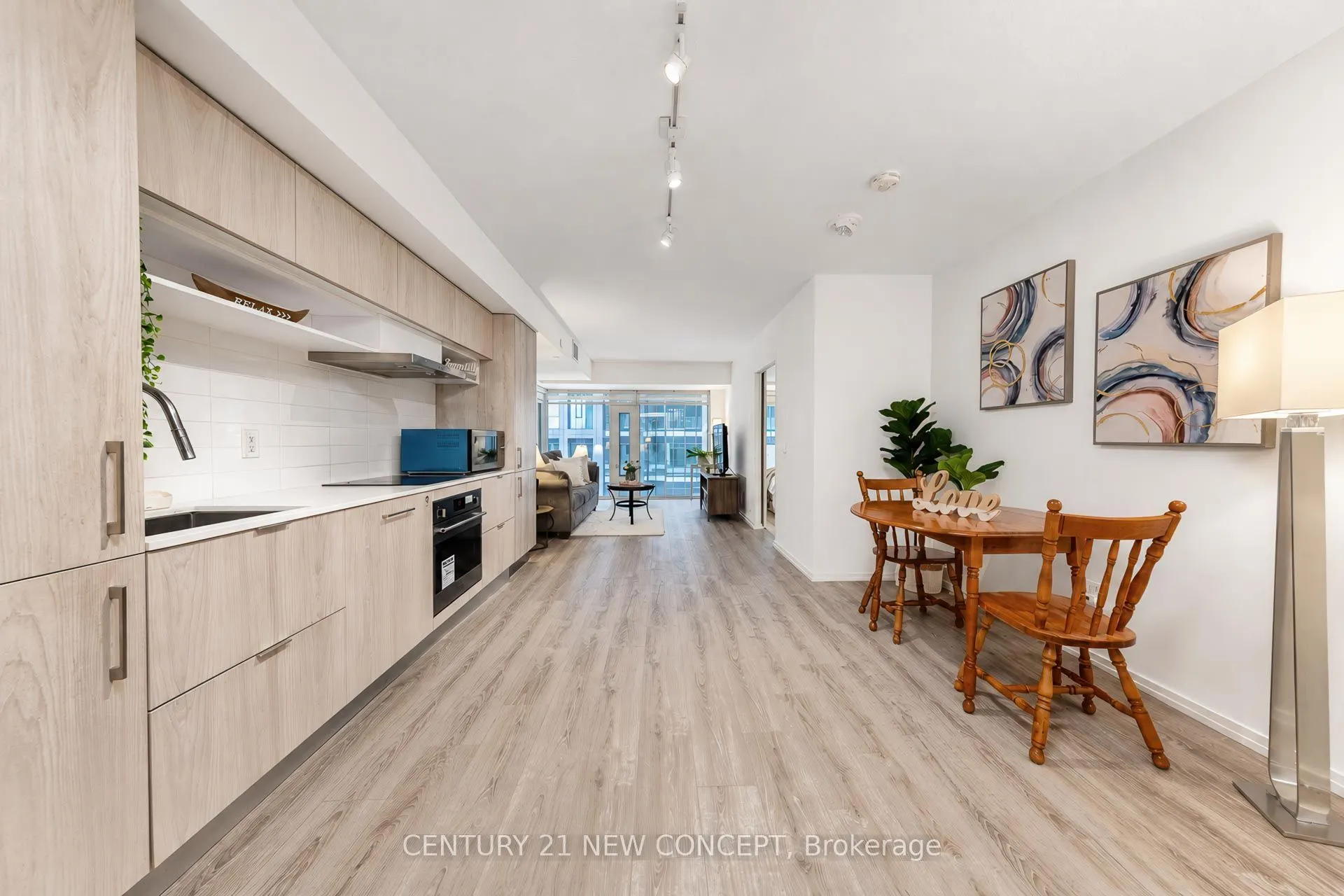 5 Soudan Avenue #712