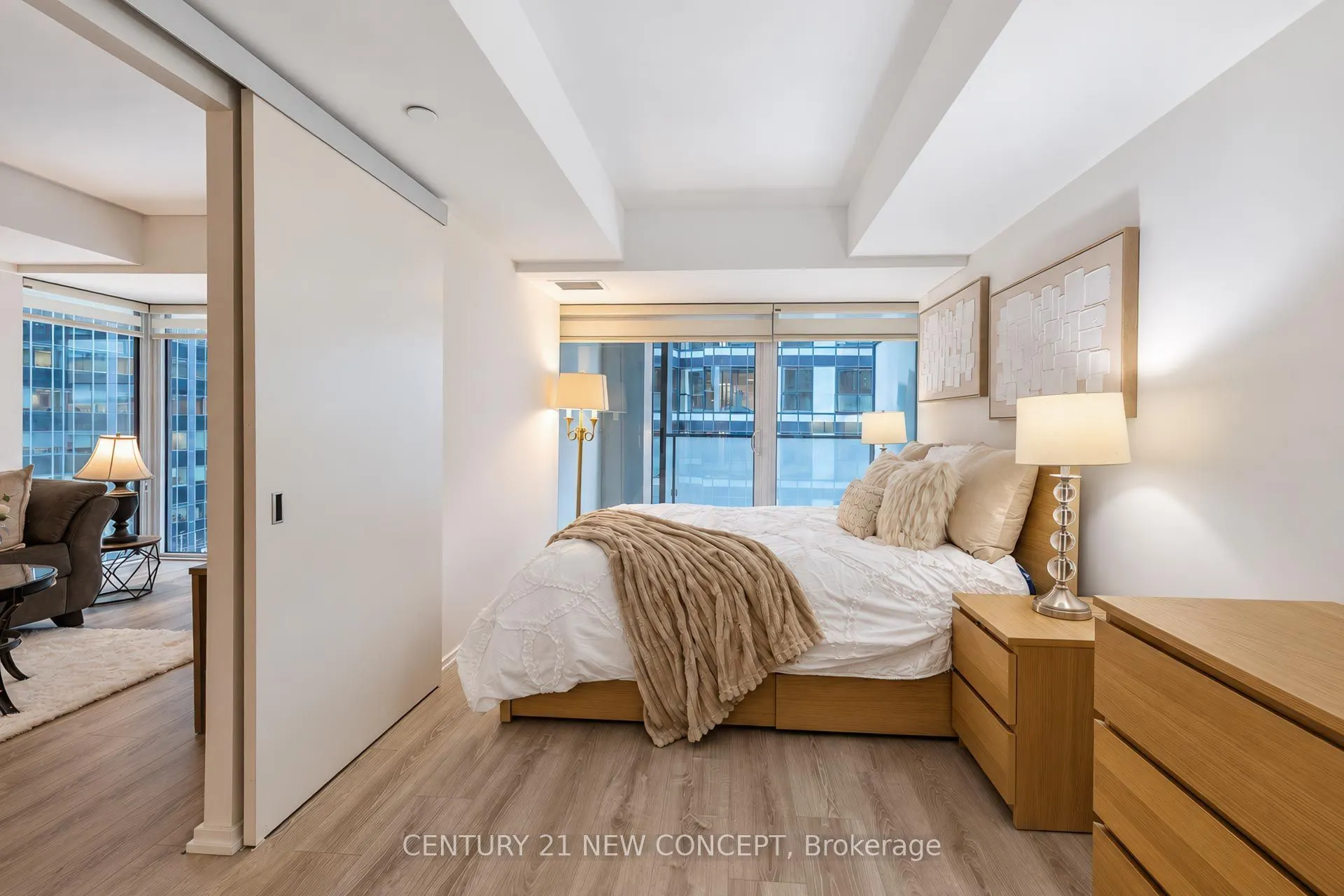5 Soudan Avenue #712