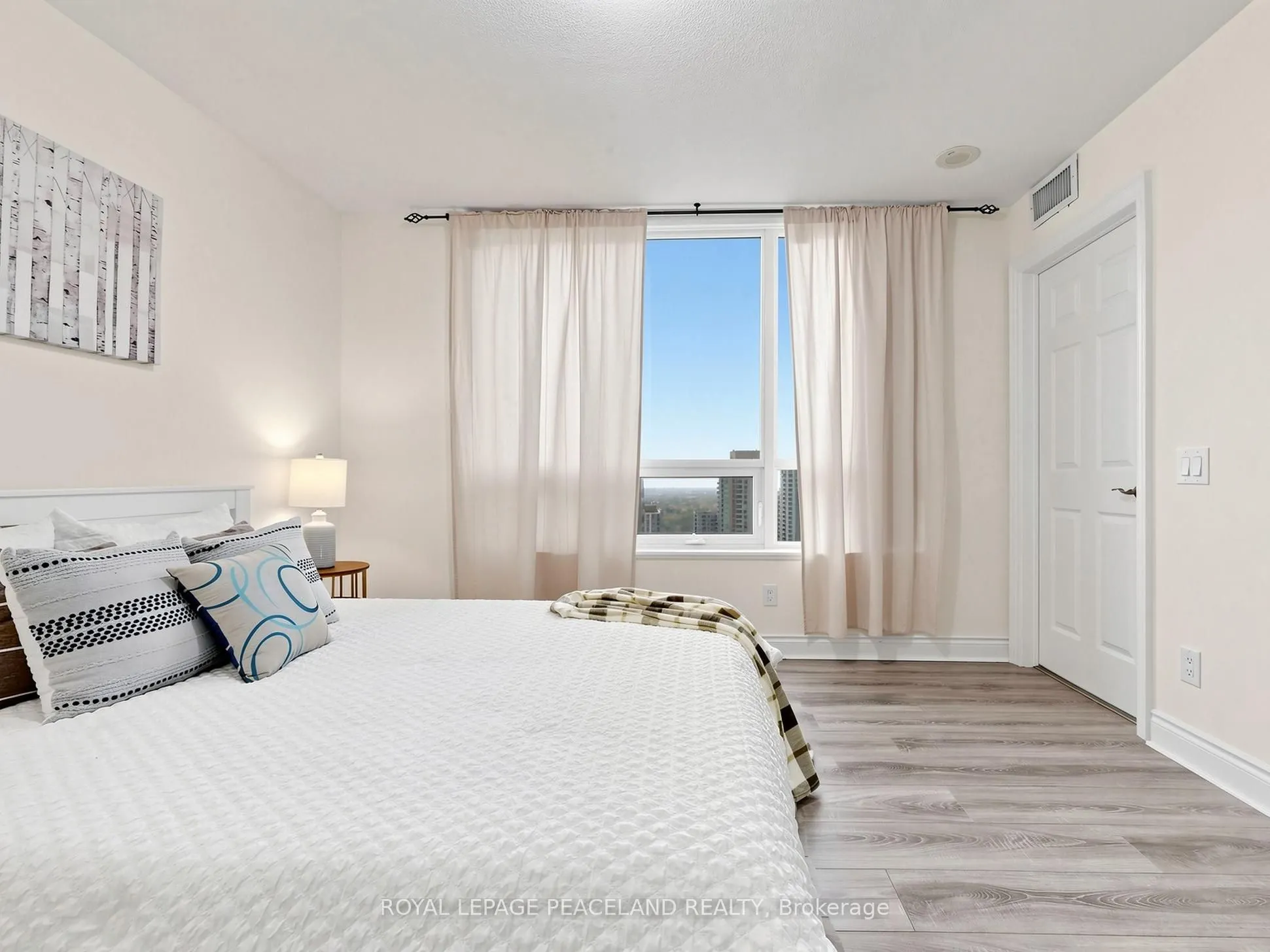 25 Greenview Avenue #2326