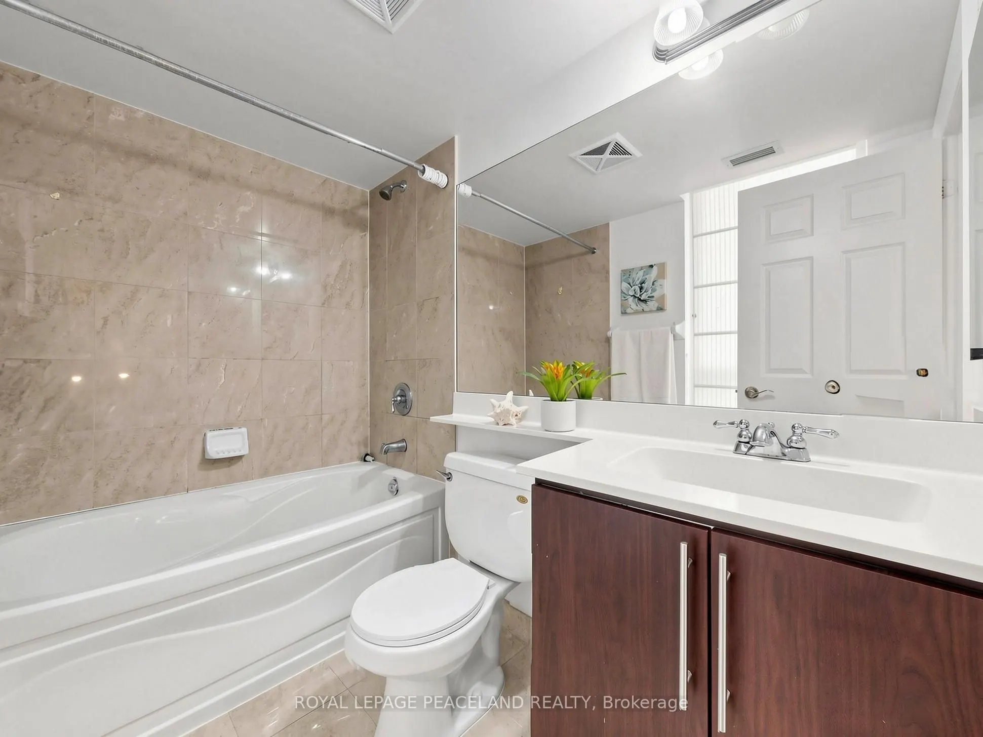 25 Greenview Avenue #2326
