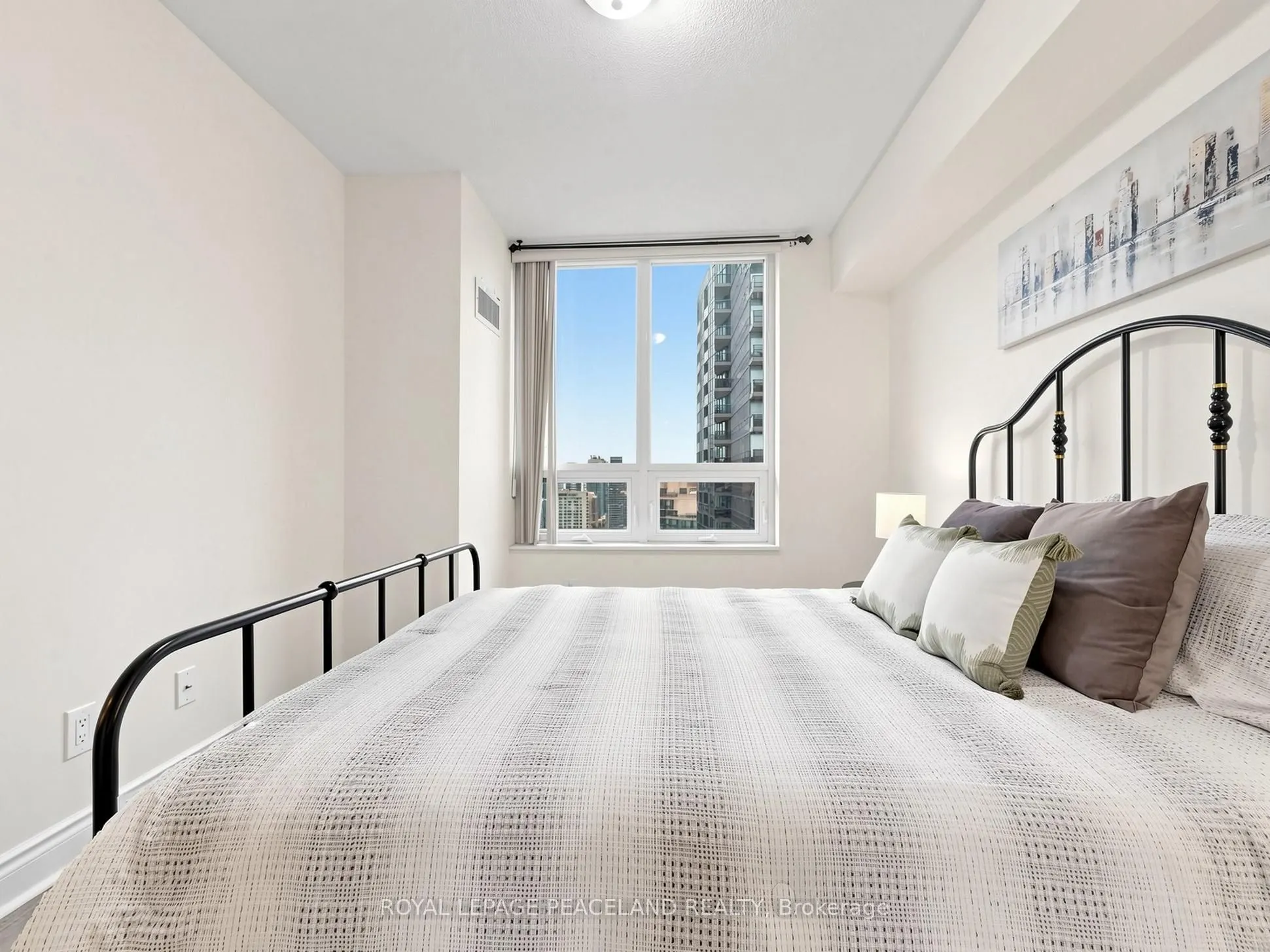 25 Greenview Avenue #2326