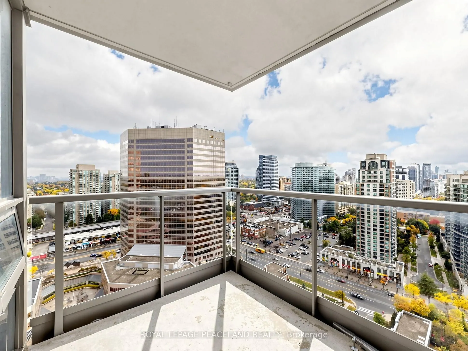 25 Greenview Avenue #2326