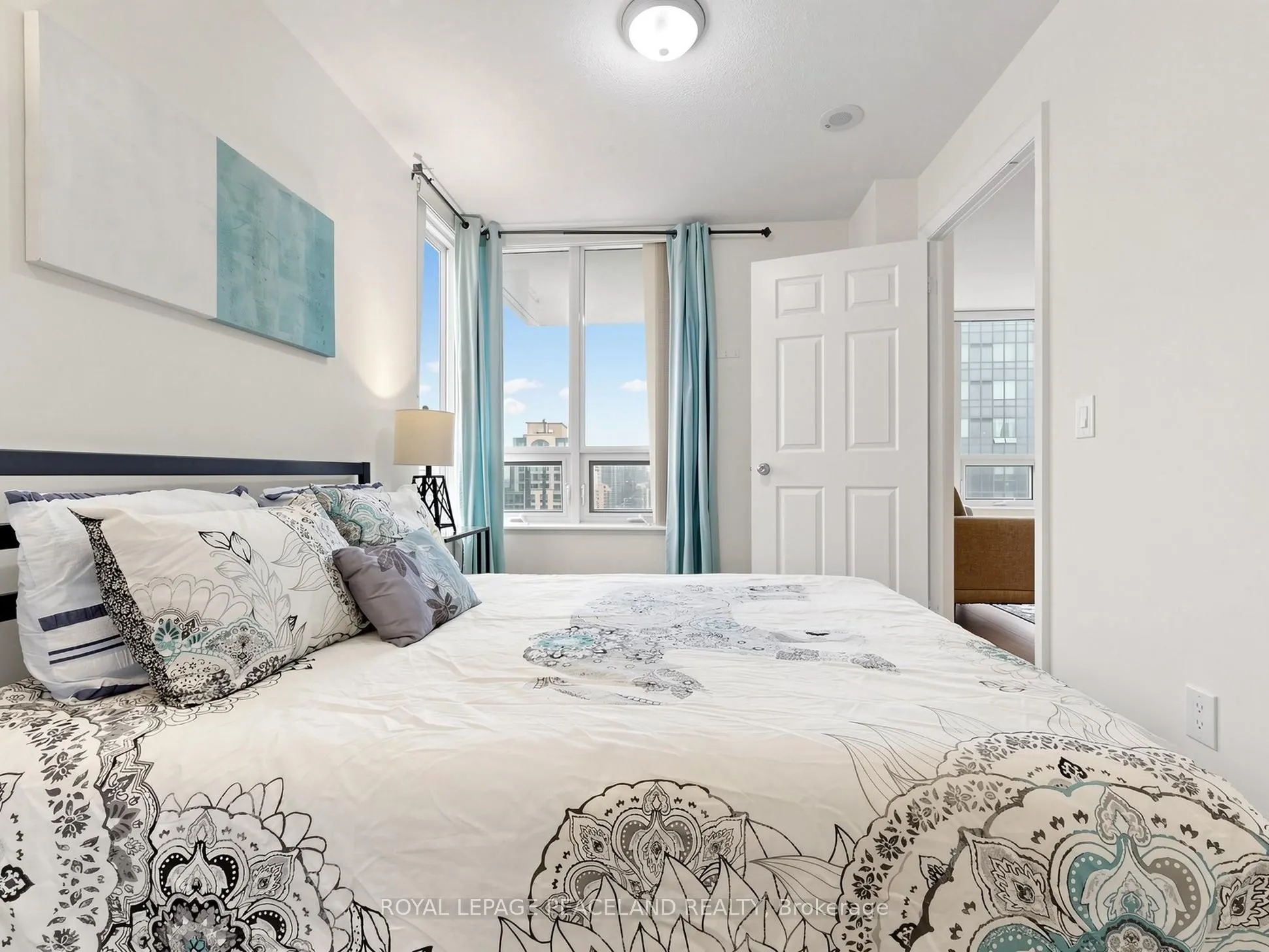 25 Greenview Avenue #2326