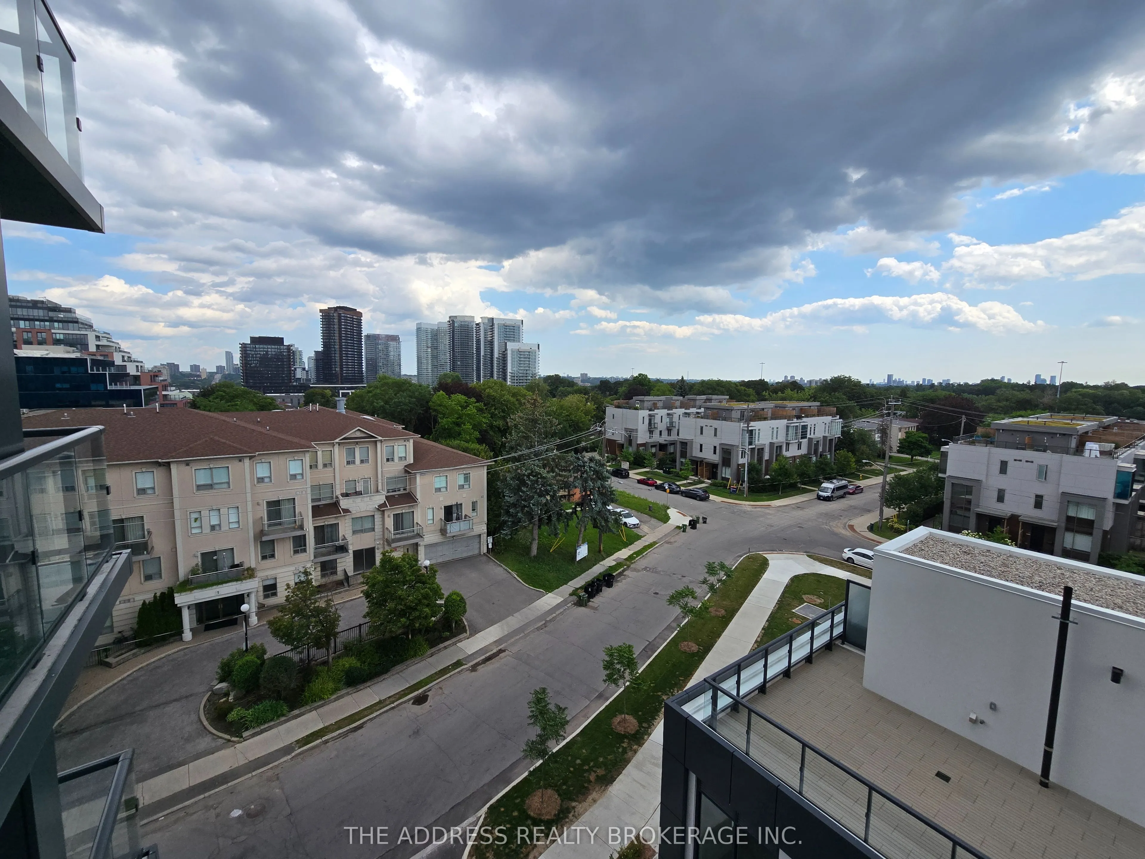 6 Greenbriar Road #611