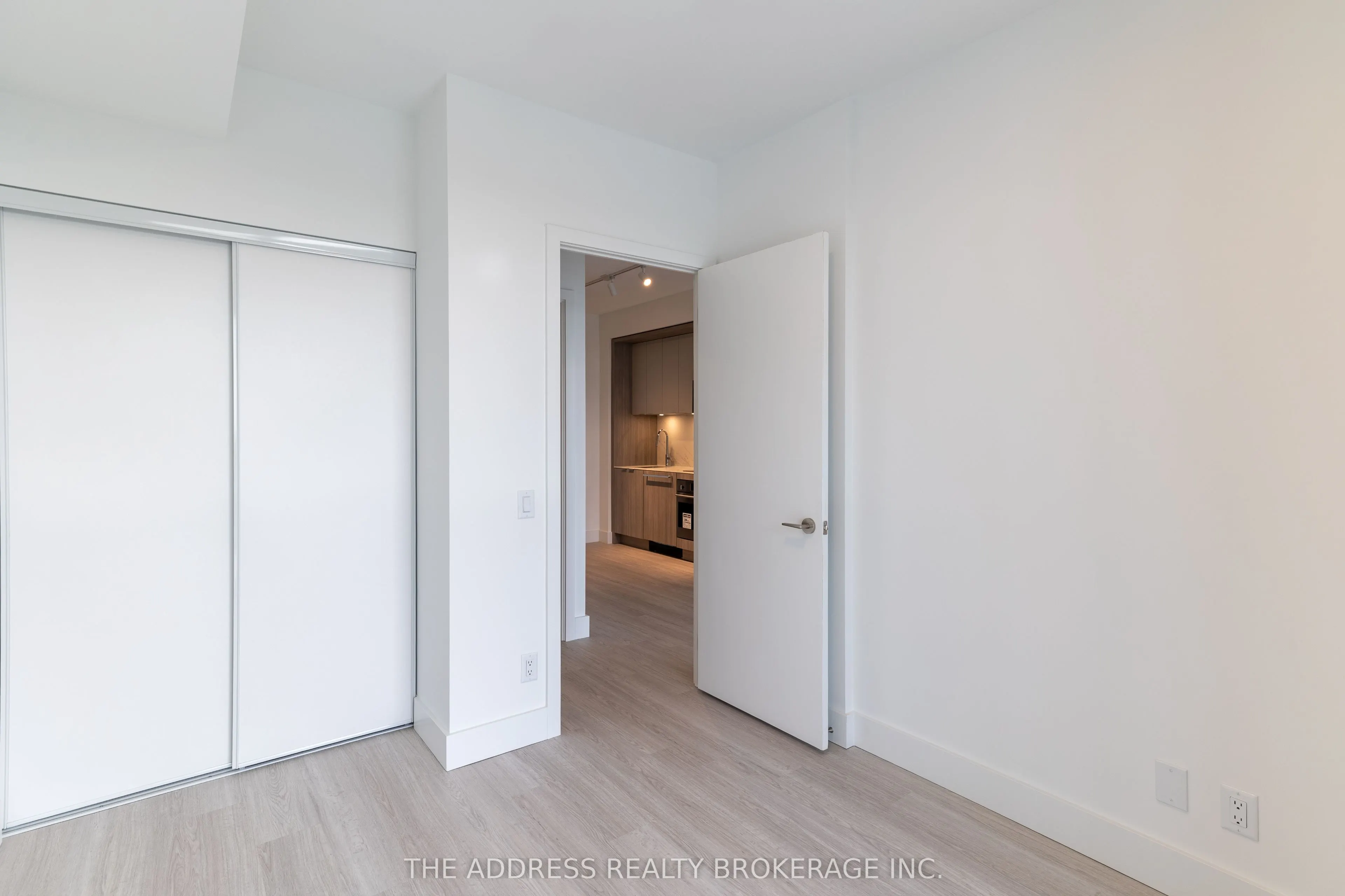 6 Greenbriar Road #611