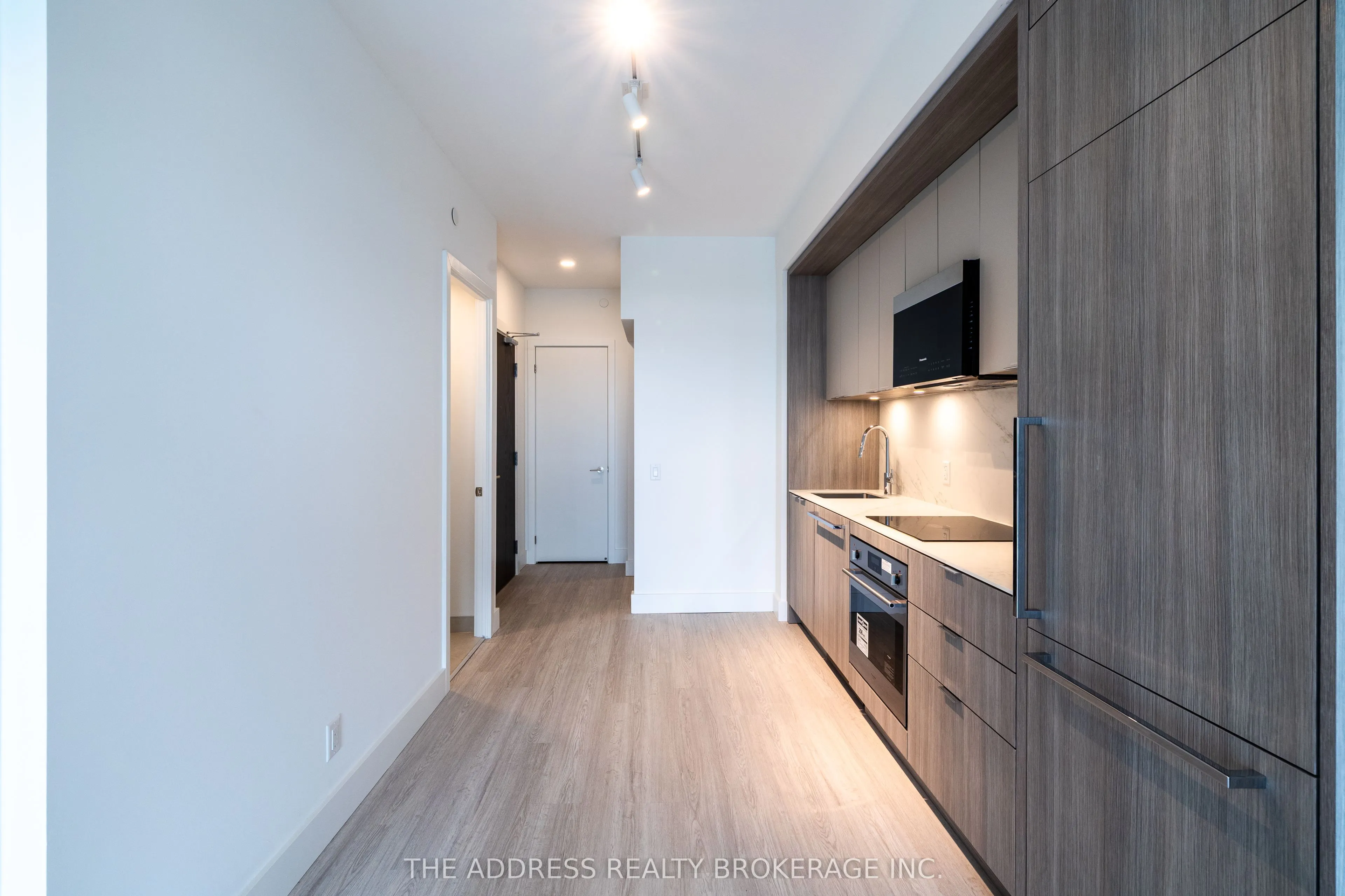 6 Greenbriar Road #611