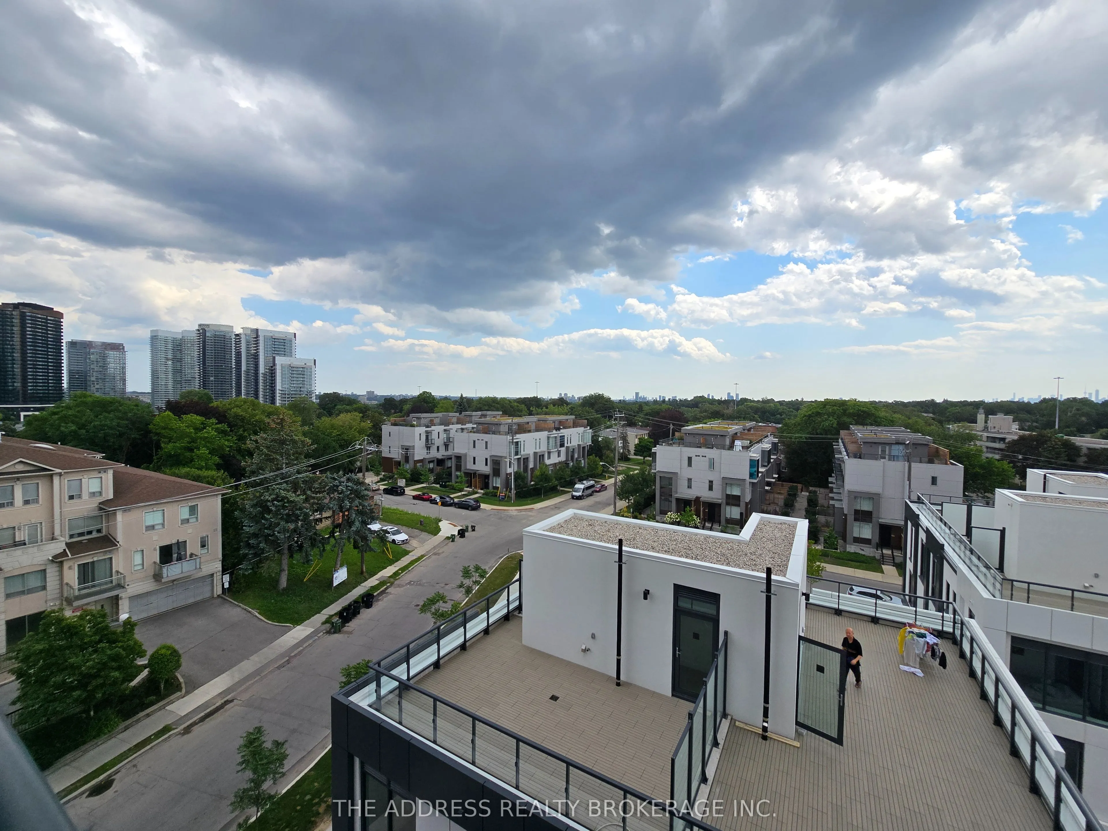 6 Greenbriar Road #611