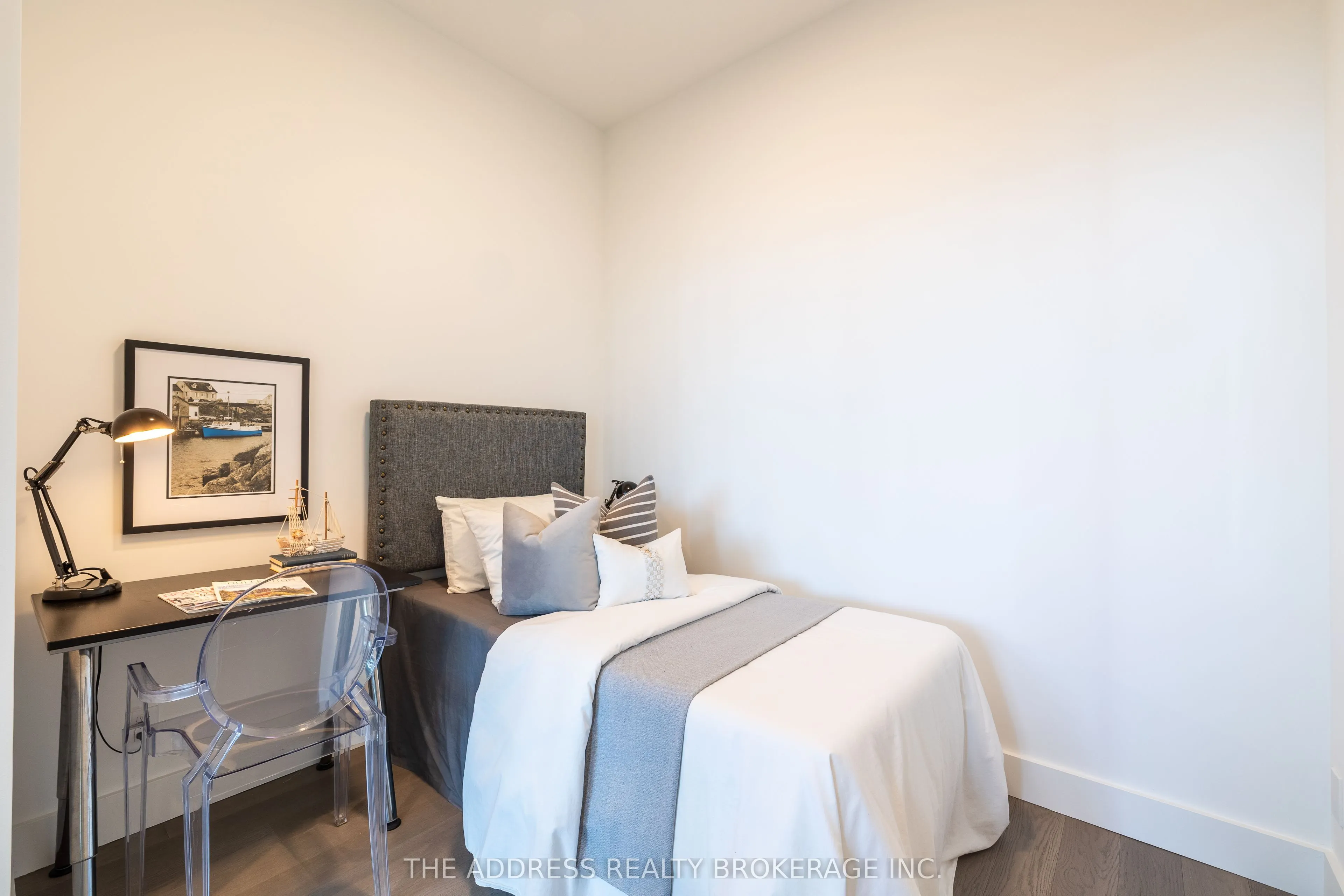 6 Greenbriar Road #1104