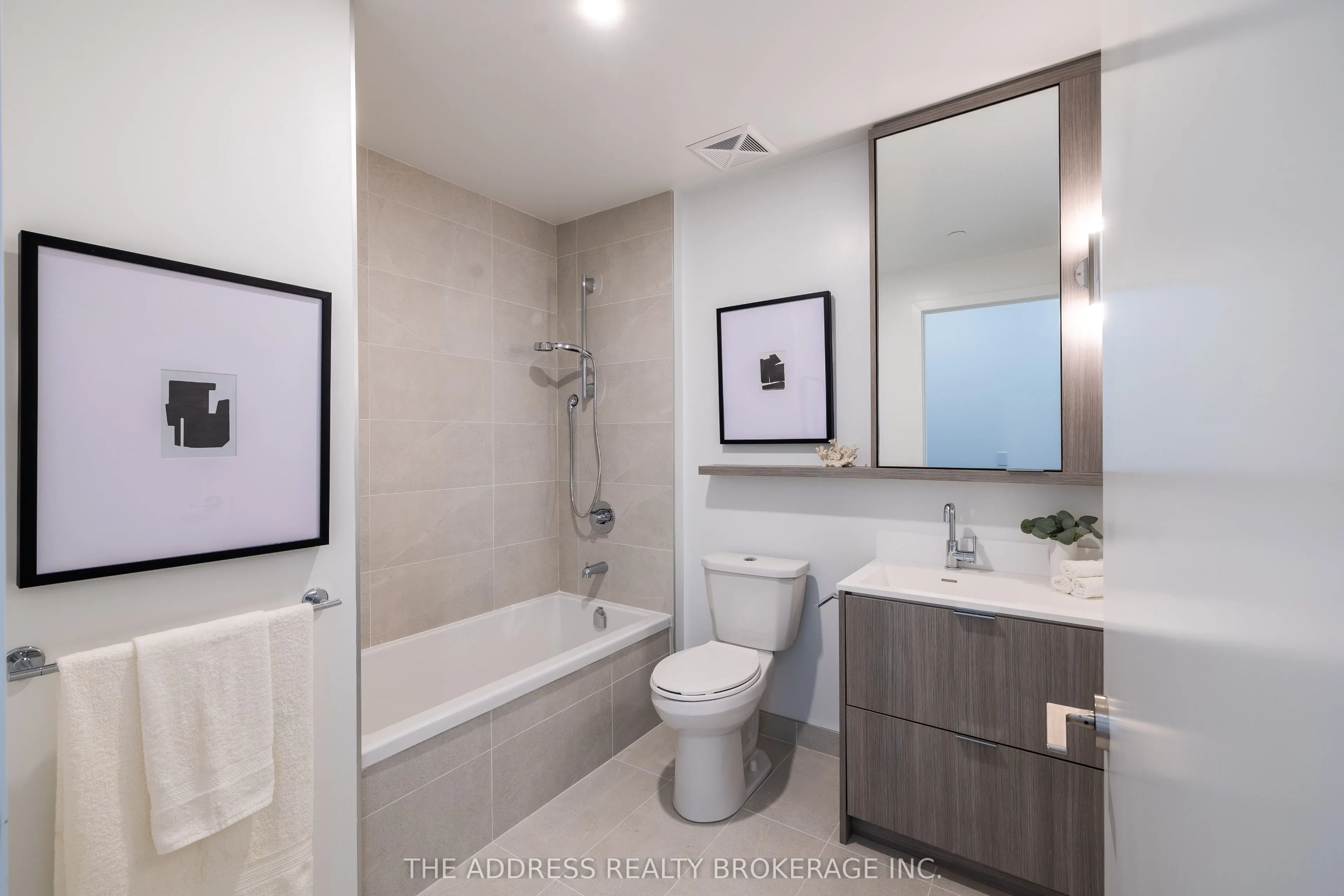 6 Greenbriar Road #1104