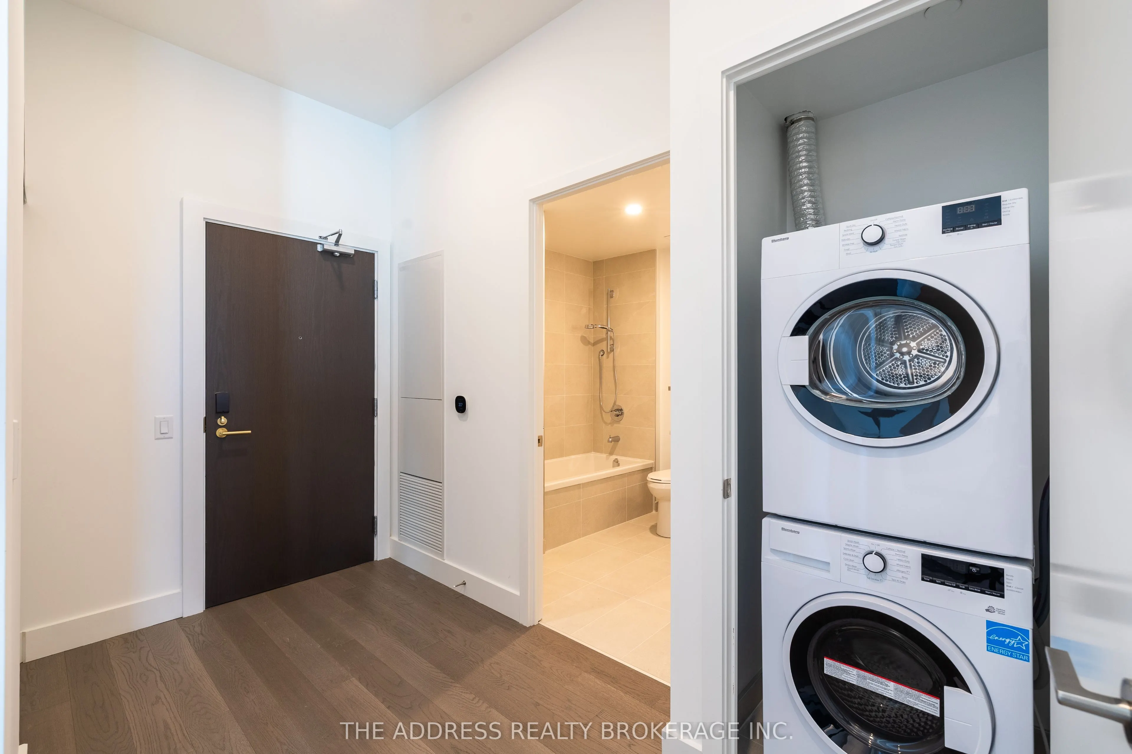 6 Greenbriar Road #1104