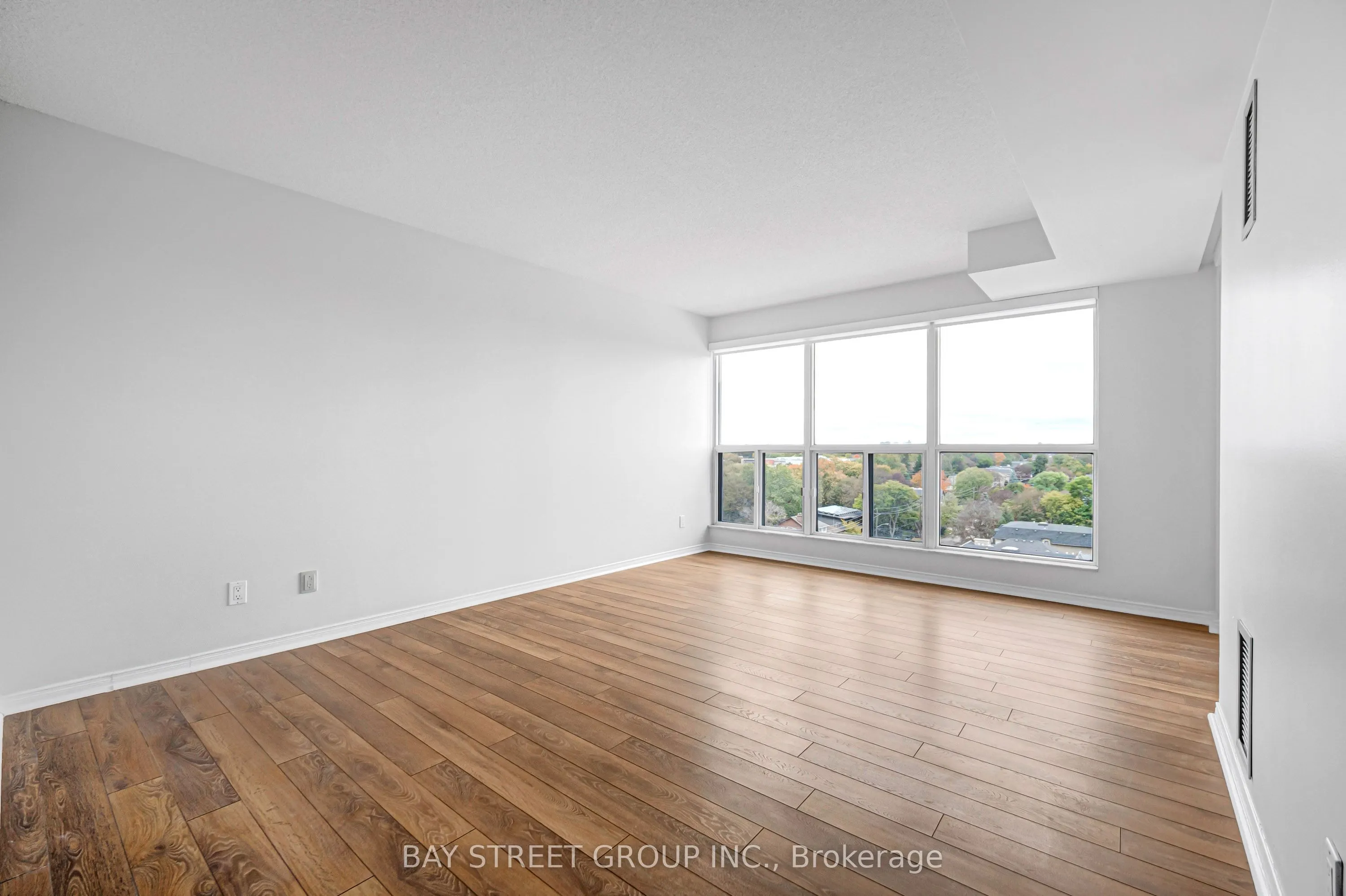 28 Hollywood Avenue #906
