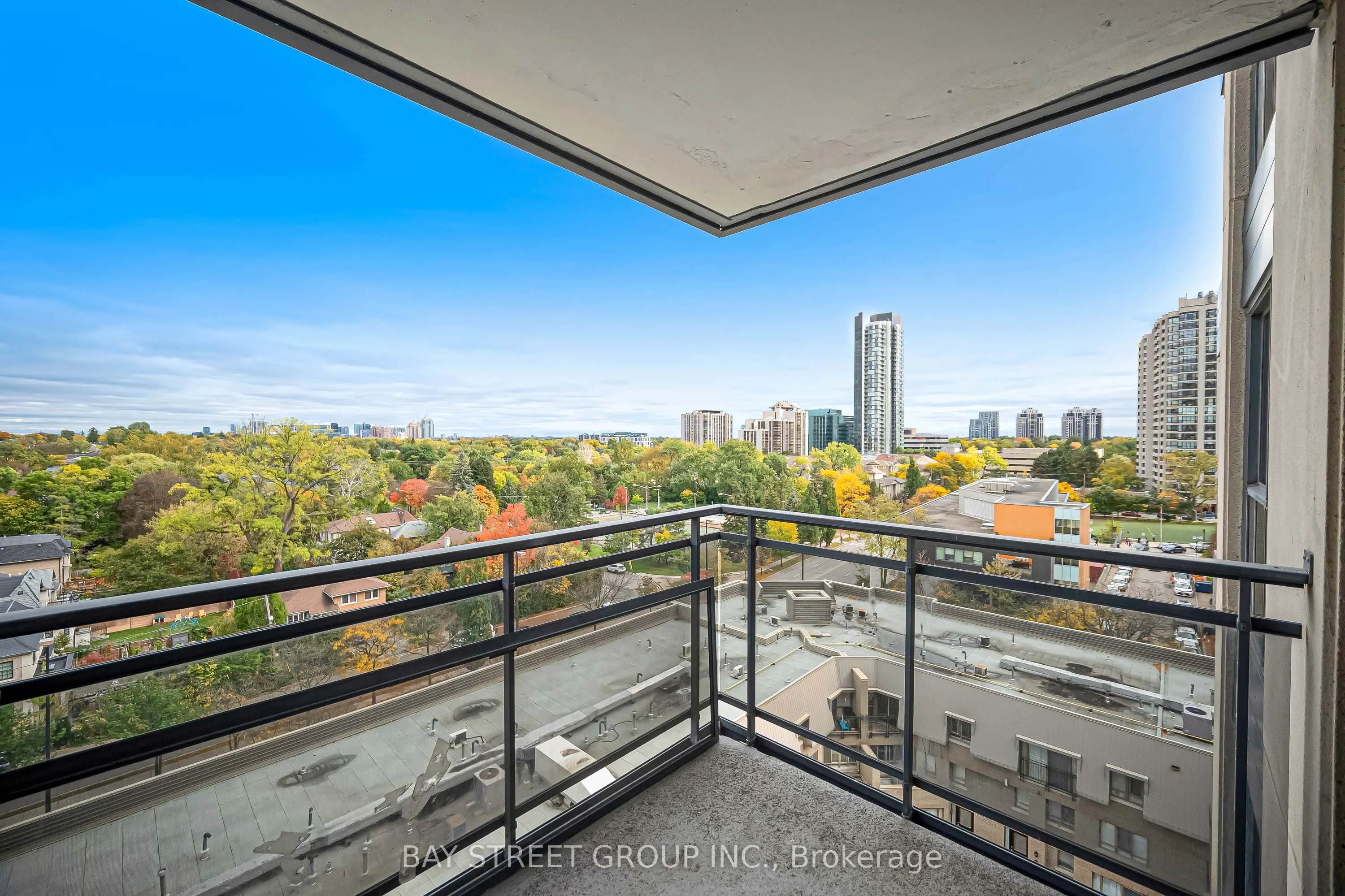 28 Hollywood Avenue #906