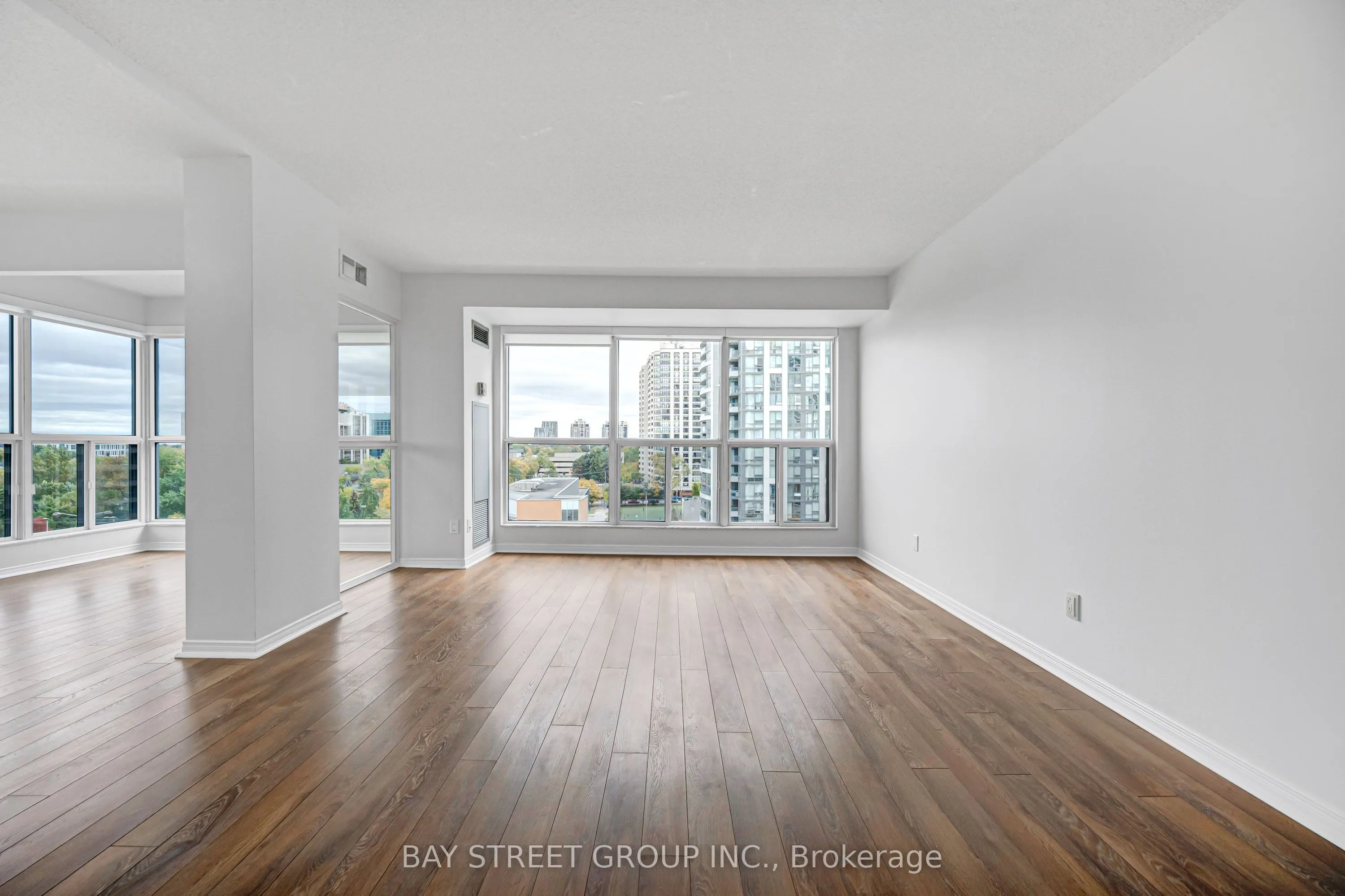 28 Hollywood Avenue #906