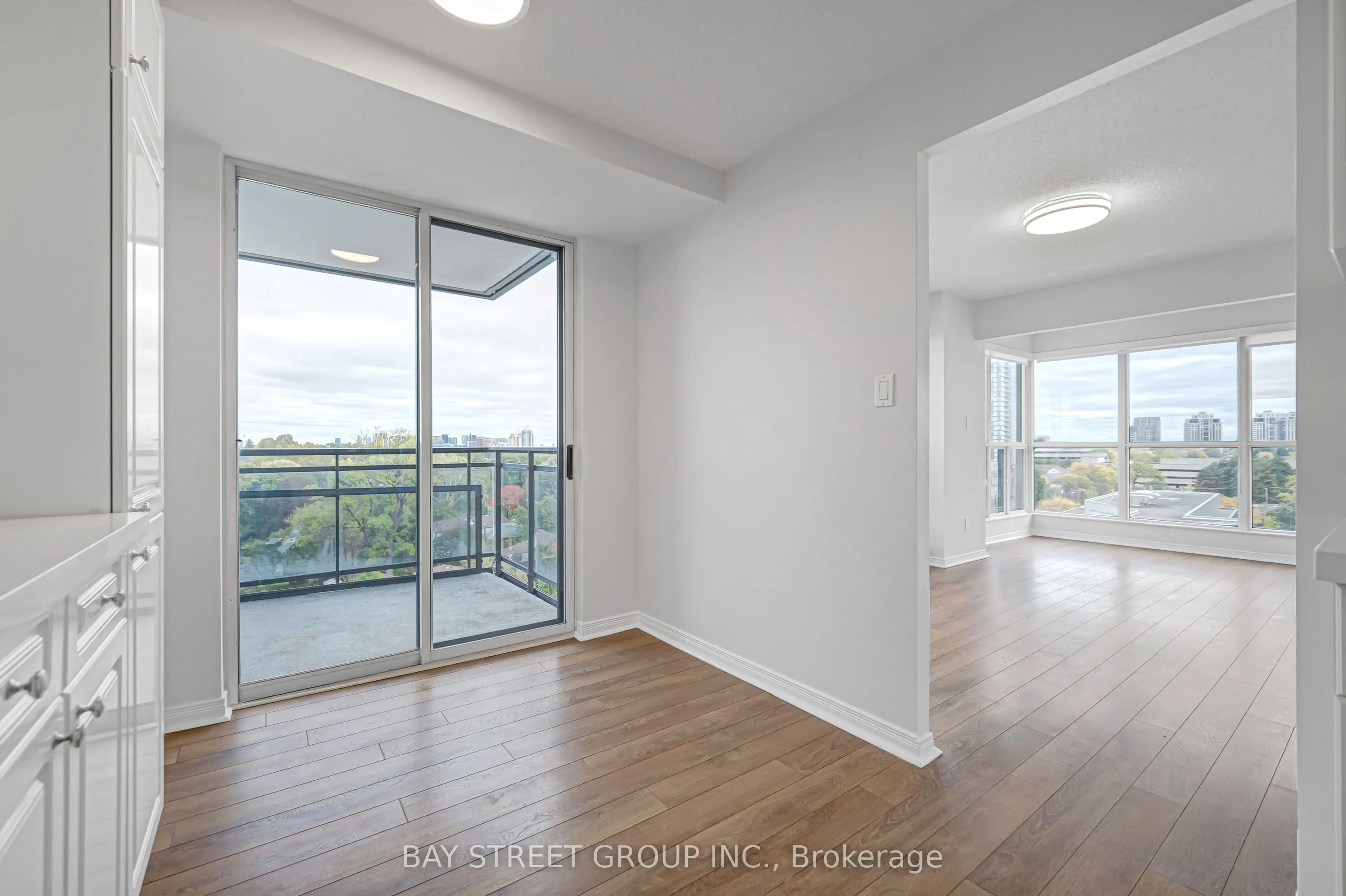 28 Hollywood Avenue #906