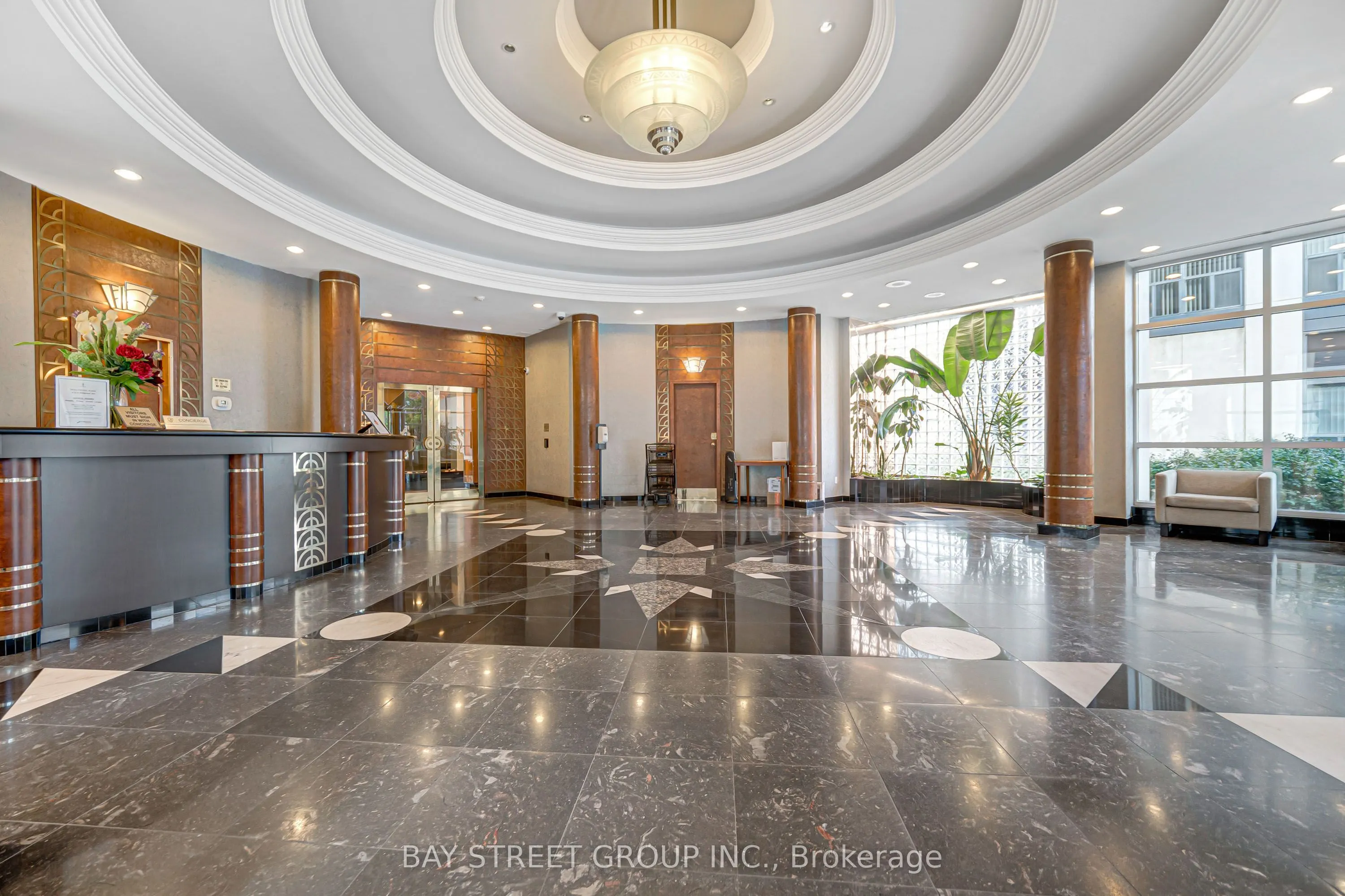 28 Hollywood Avenue #906