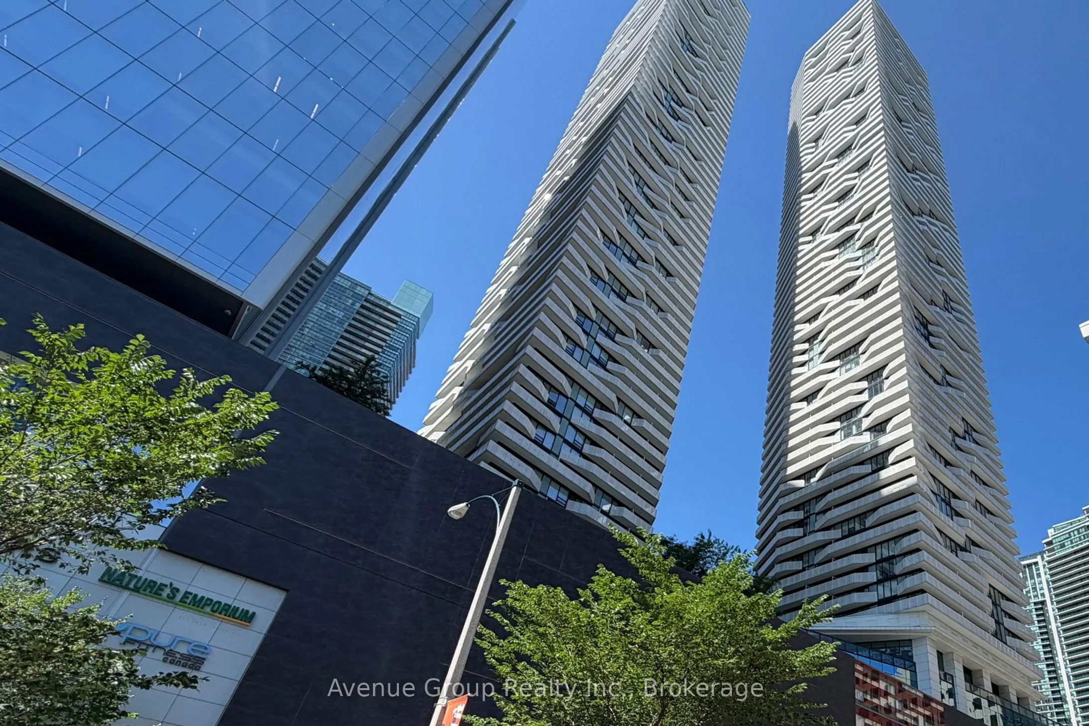 100 Harbour Street #1705