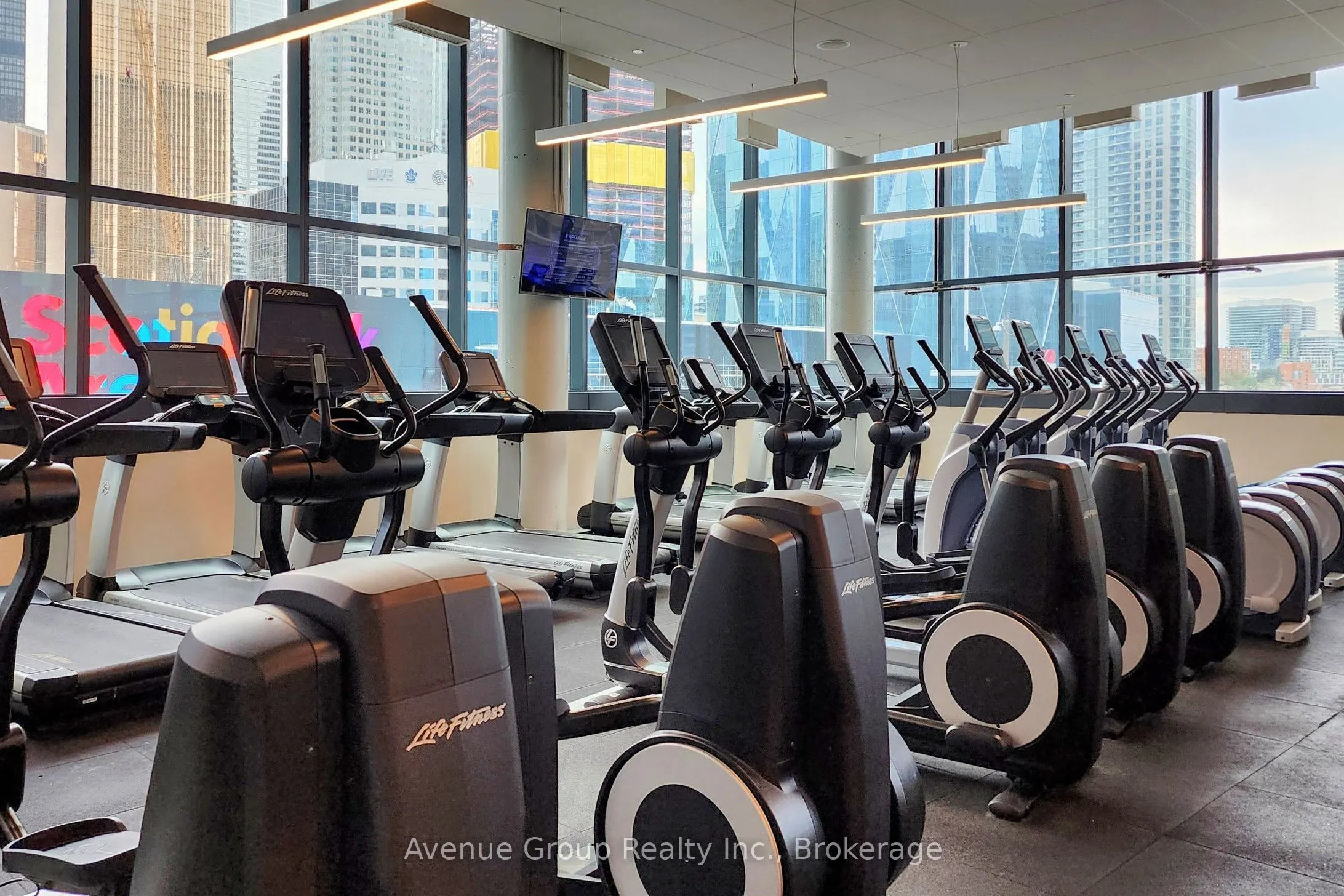 100 Harbour Street #1705