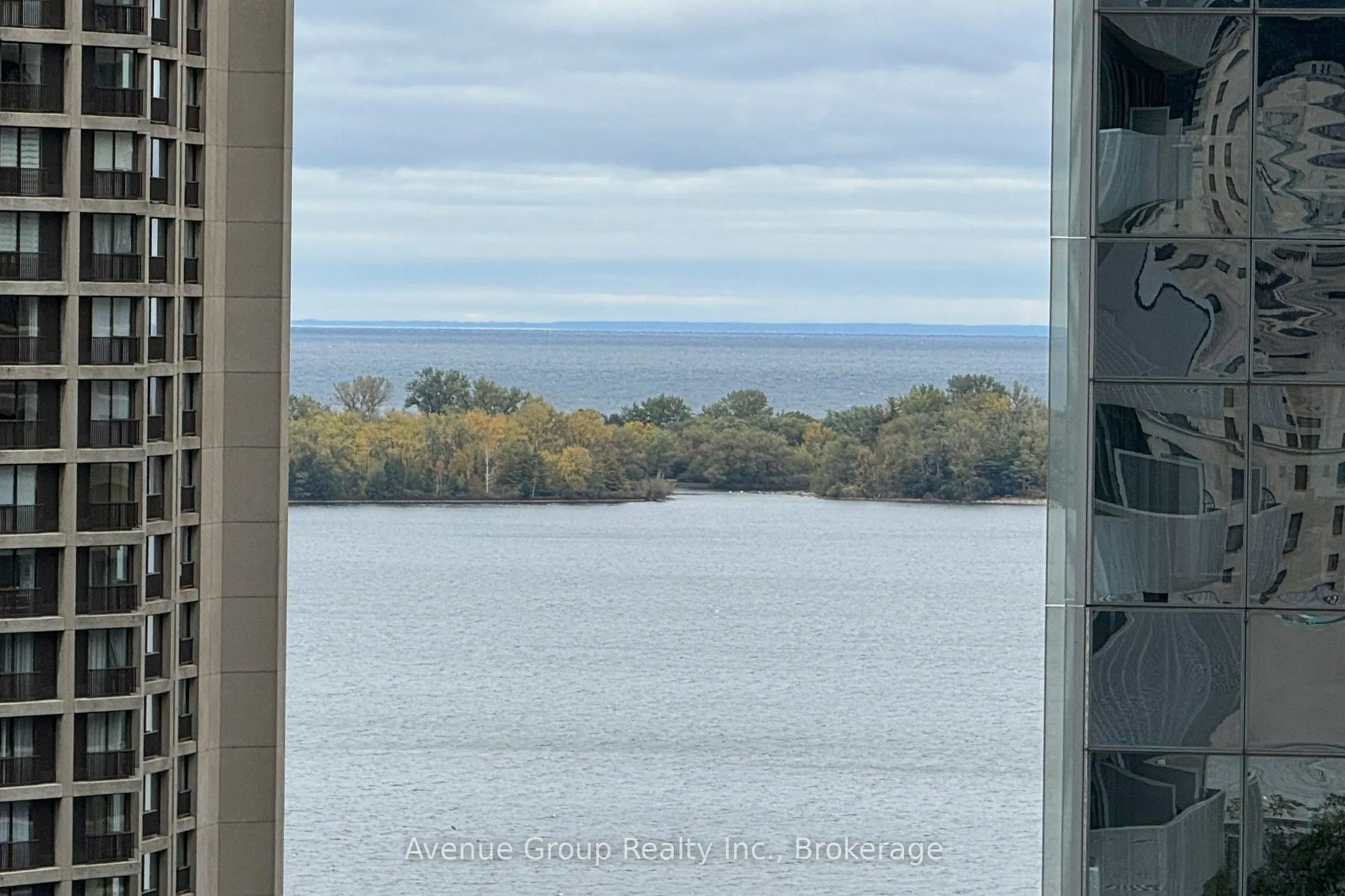 100 Harbour Street #1705