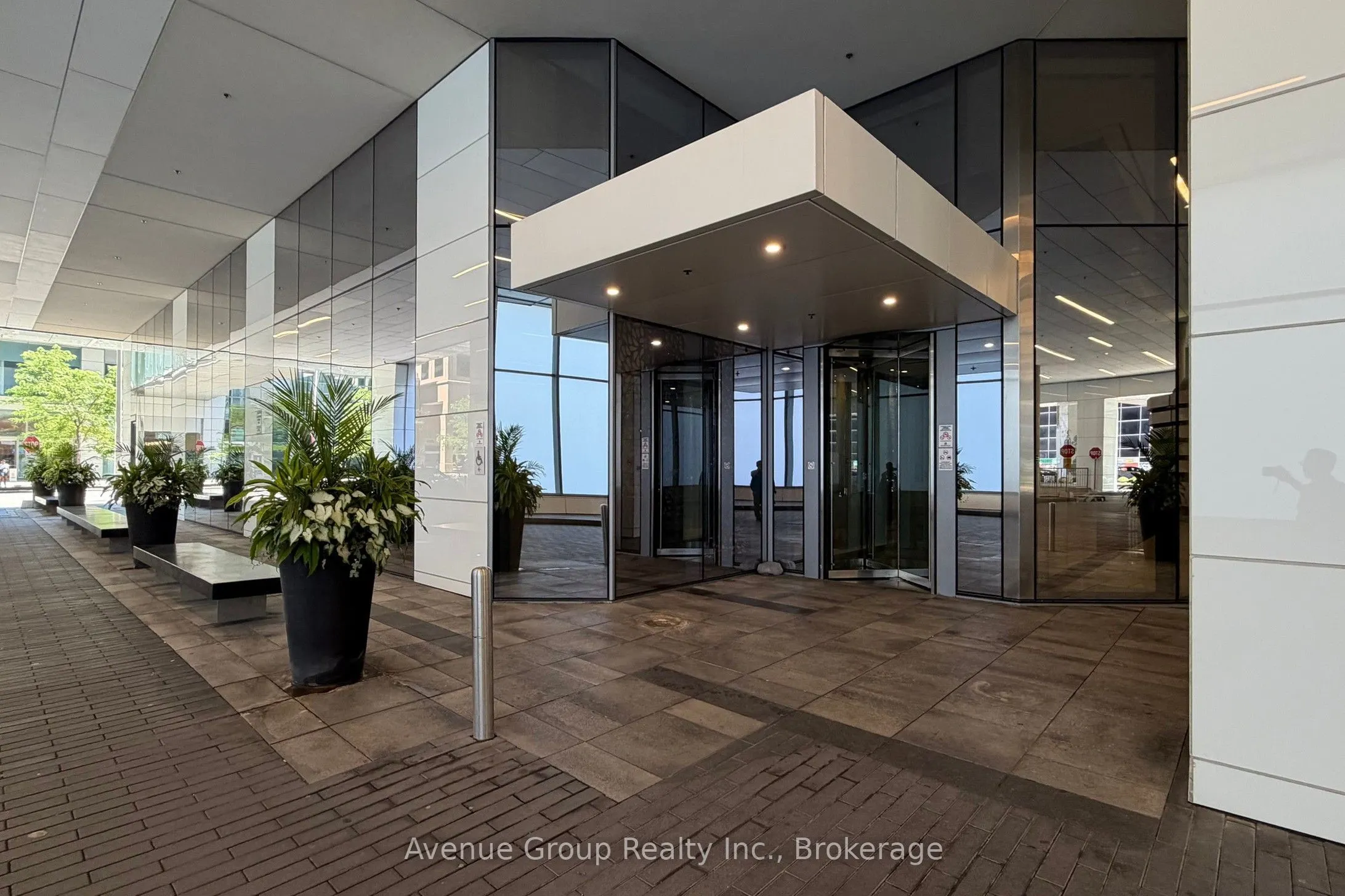100 Harbour Street #1705