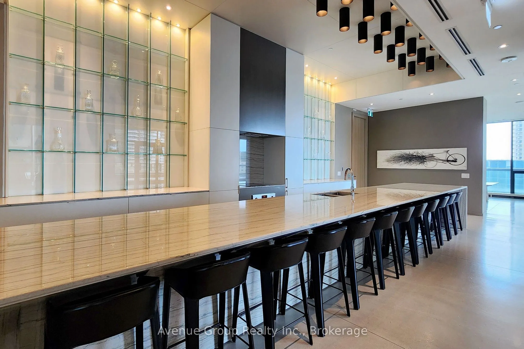 100 Harbour Street #1705