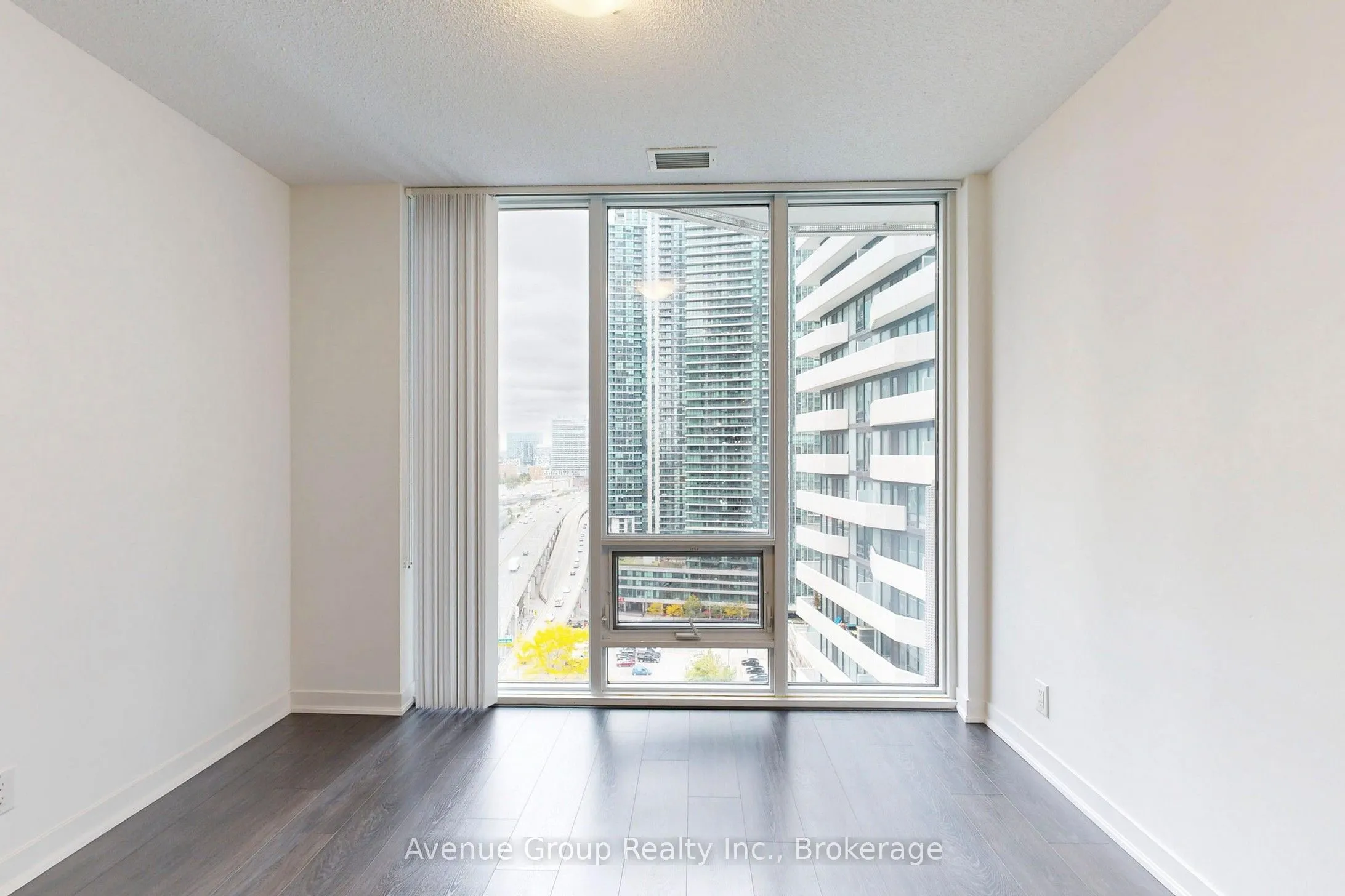 100 Harbour Street #1705