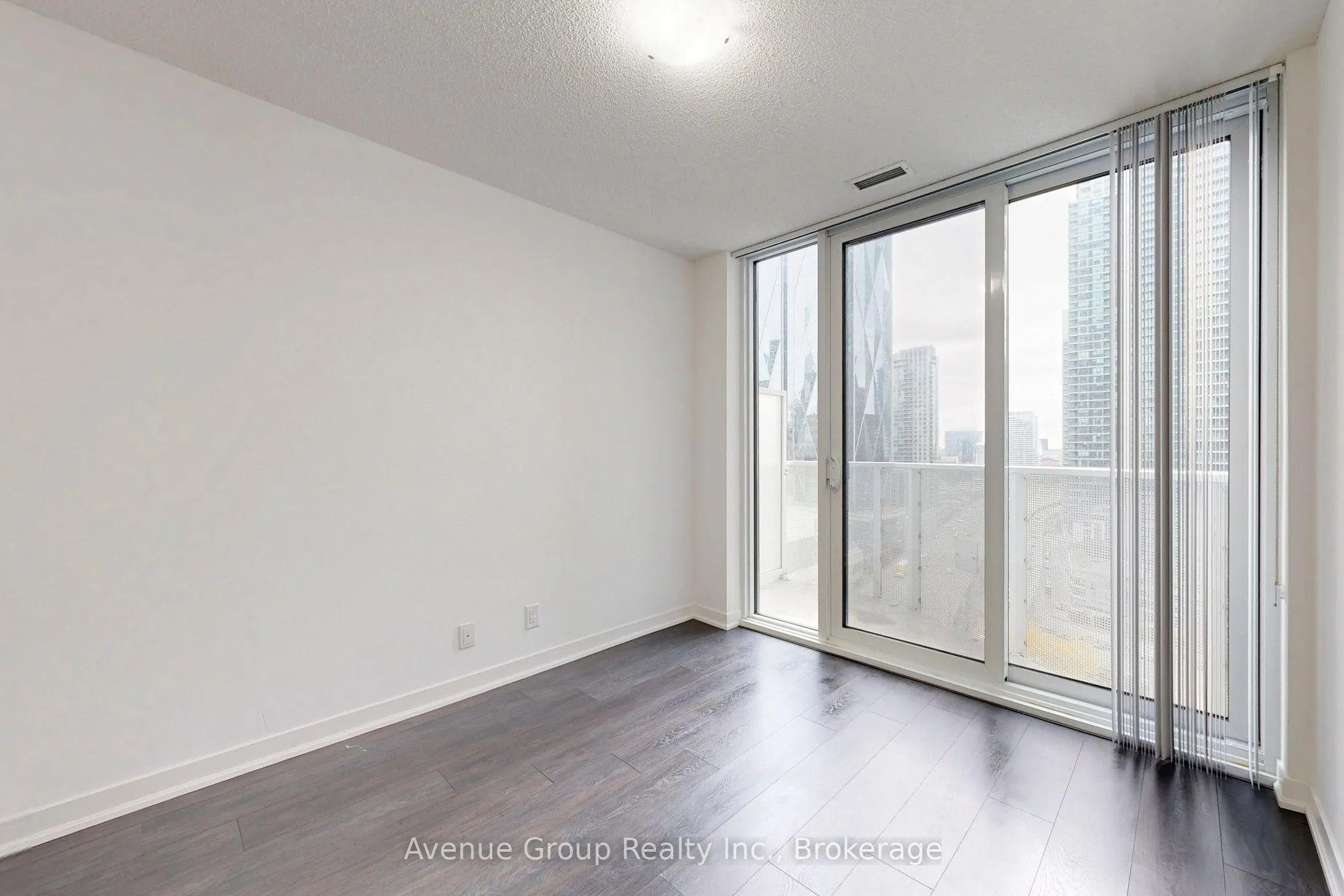 100 Harbour Street #1705