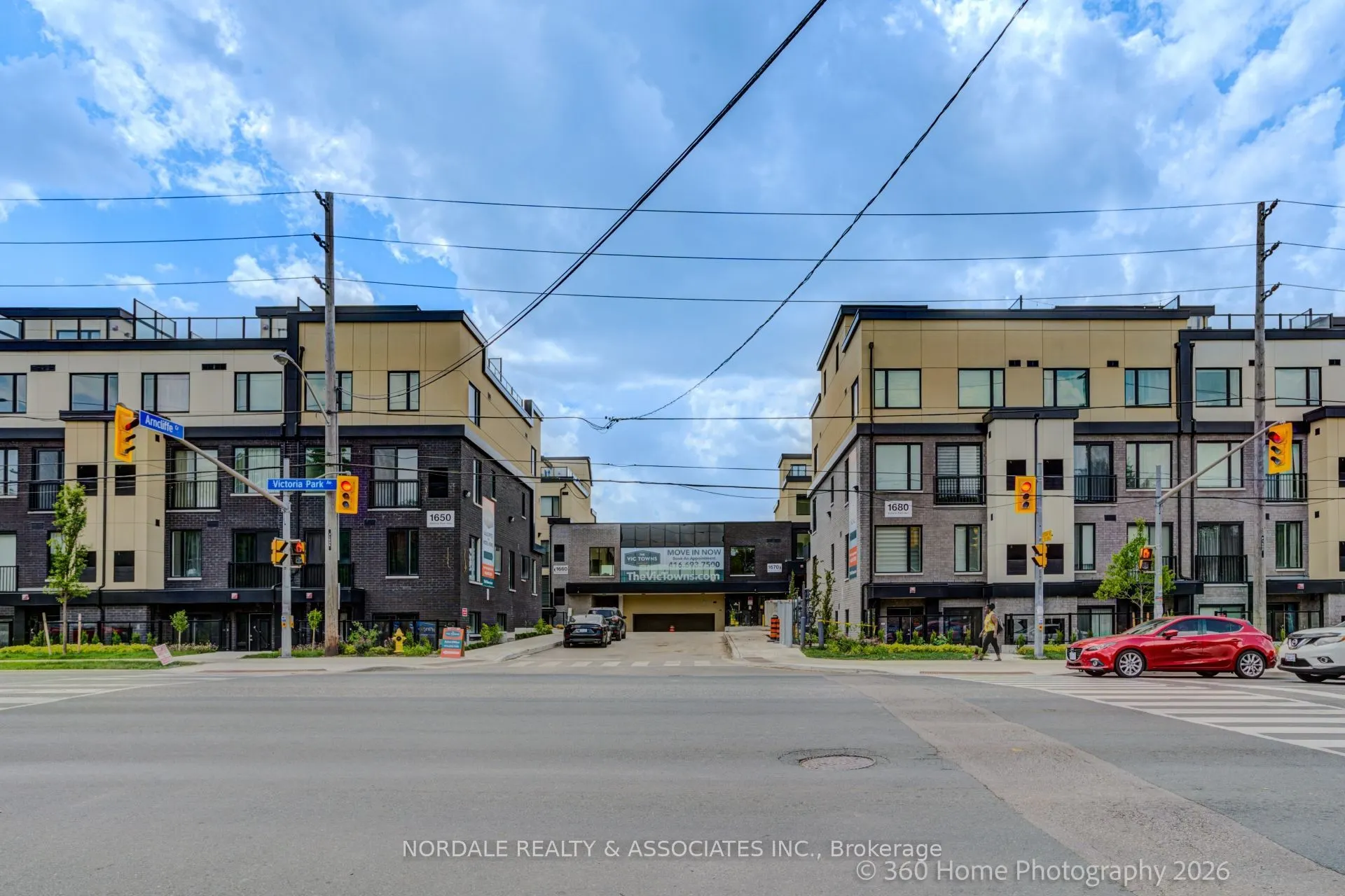 1680 Victoria Park Avenue #B215