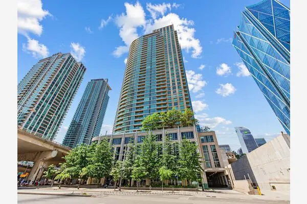 18 Yonge Street