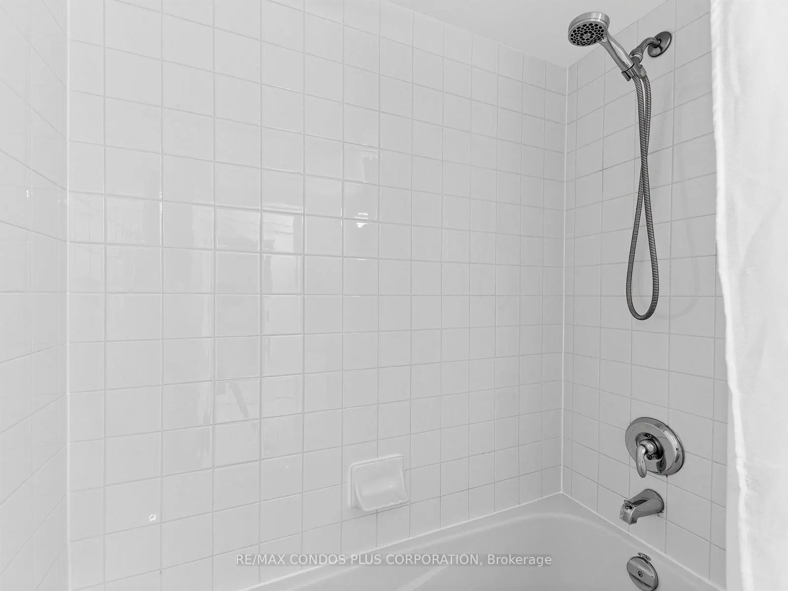 18 Yonge Street #1012