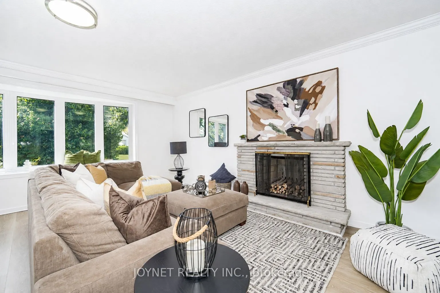 42 Brucedale Crescent