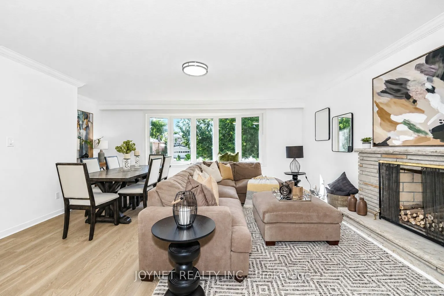 42 Brucedale Crescent