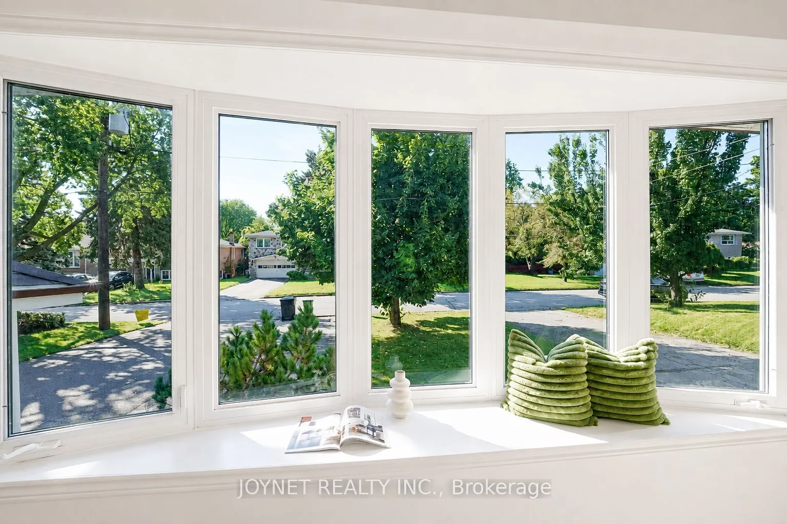 42 Brucedale Crescent