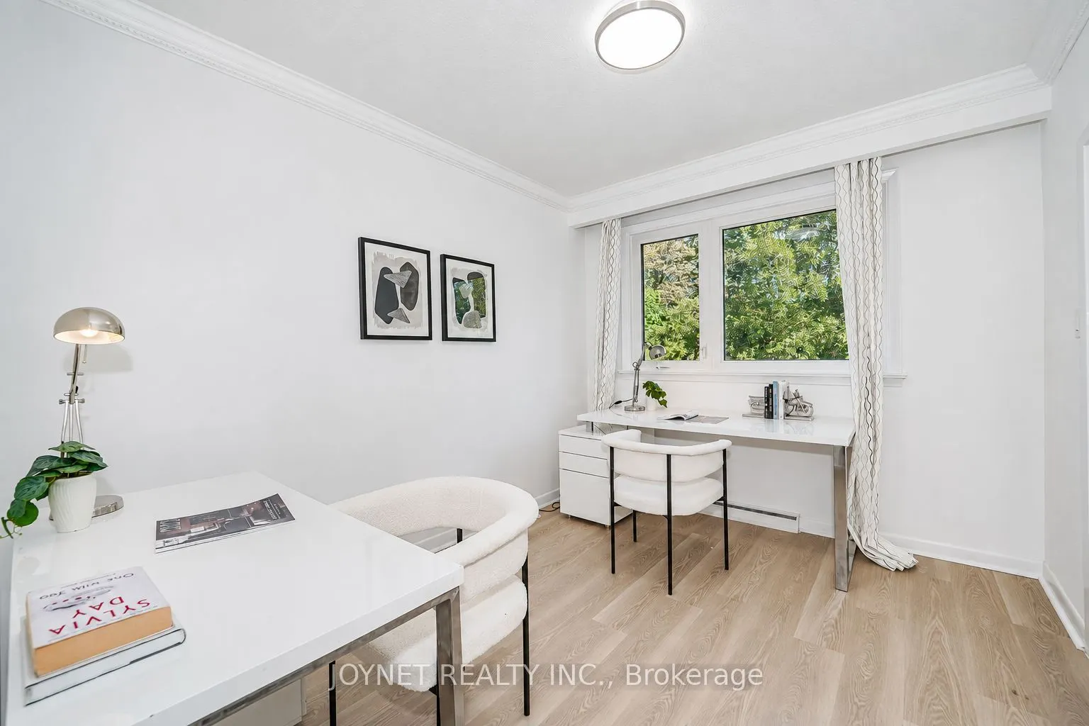 42 Brucedale Crescent