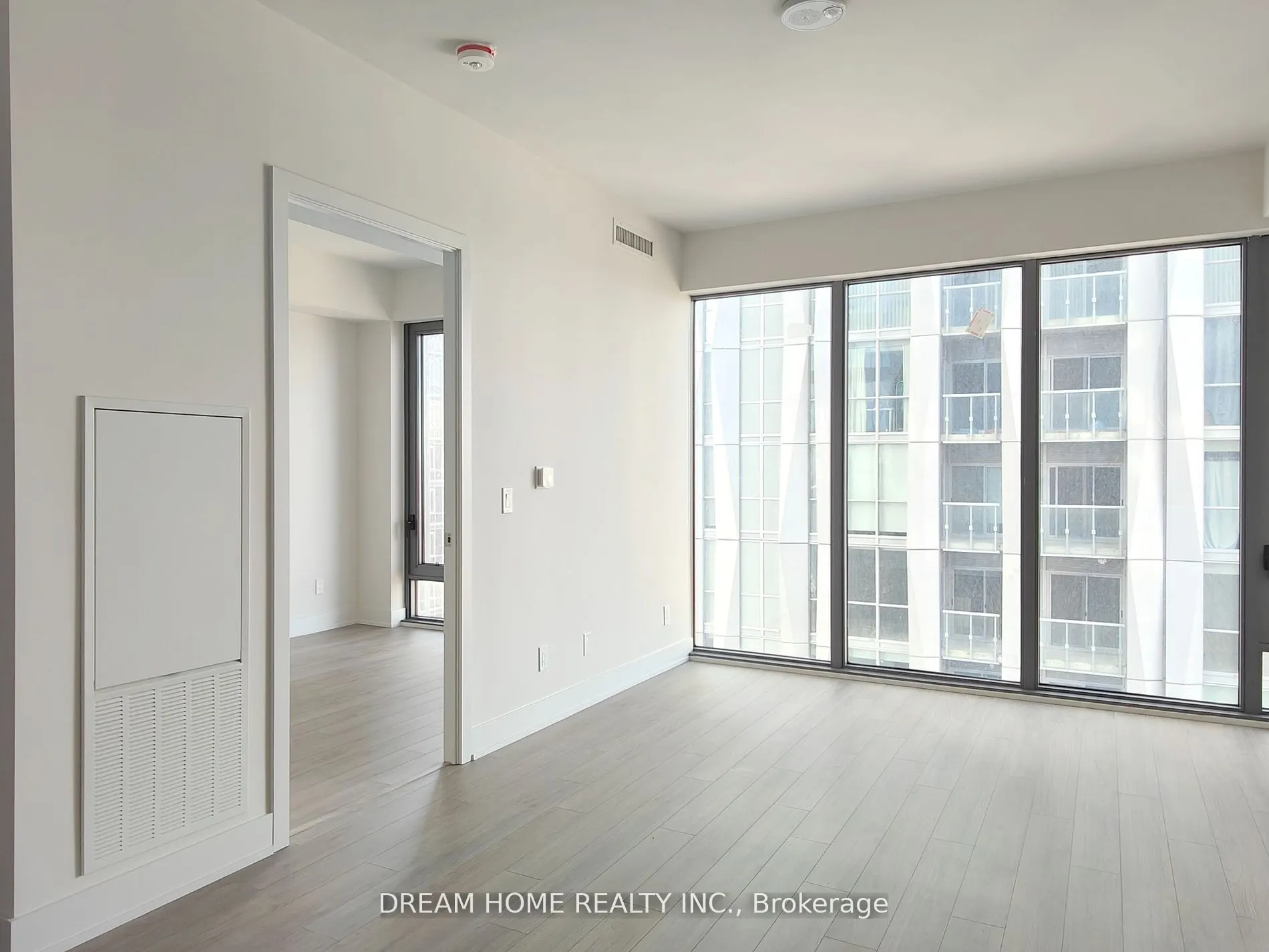 8 Cumberland Street #3708