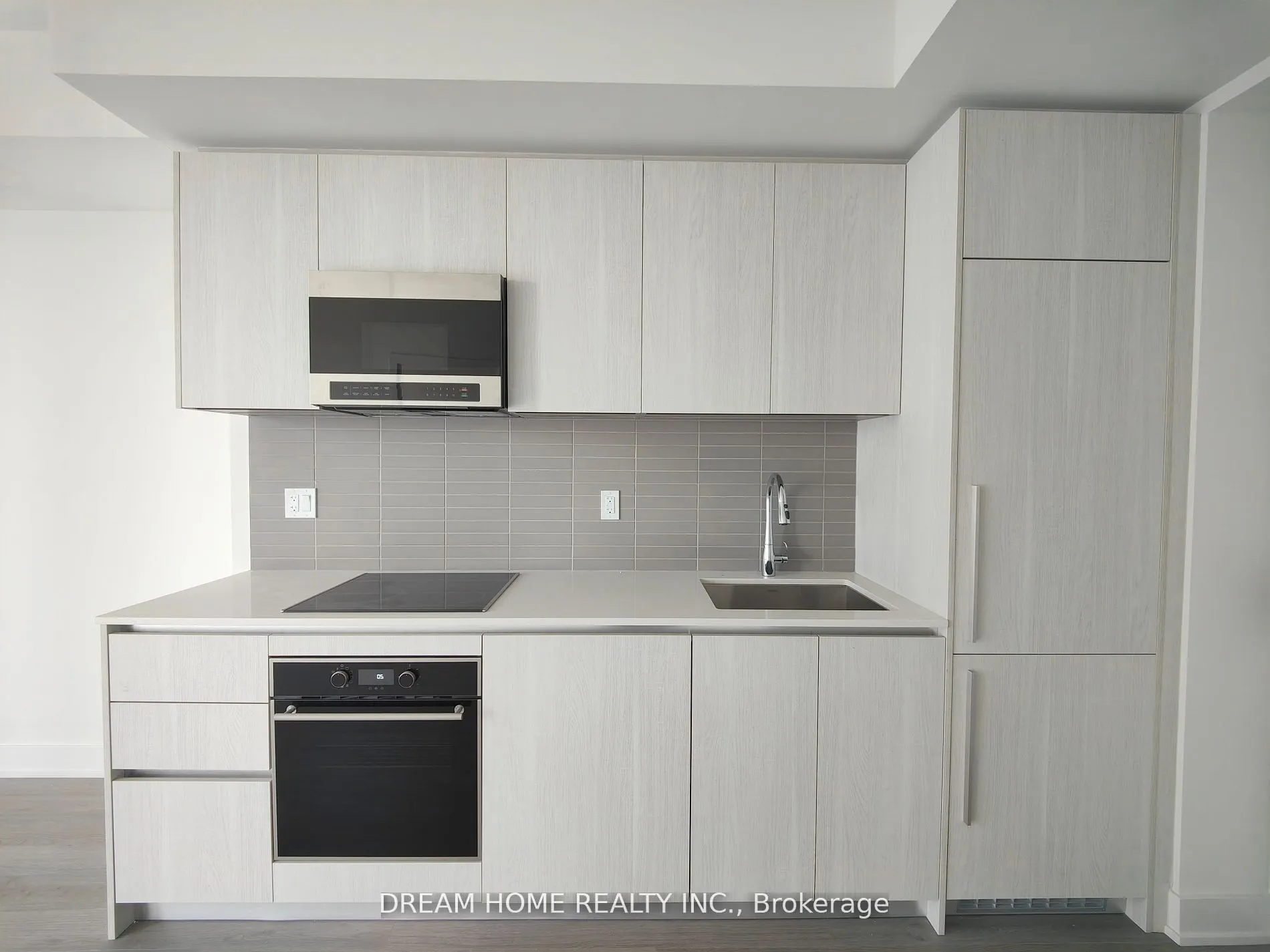 8 Cumberland Street #3708