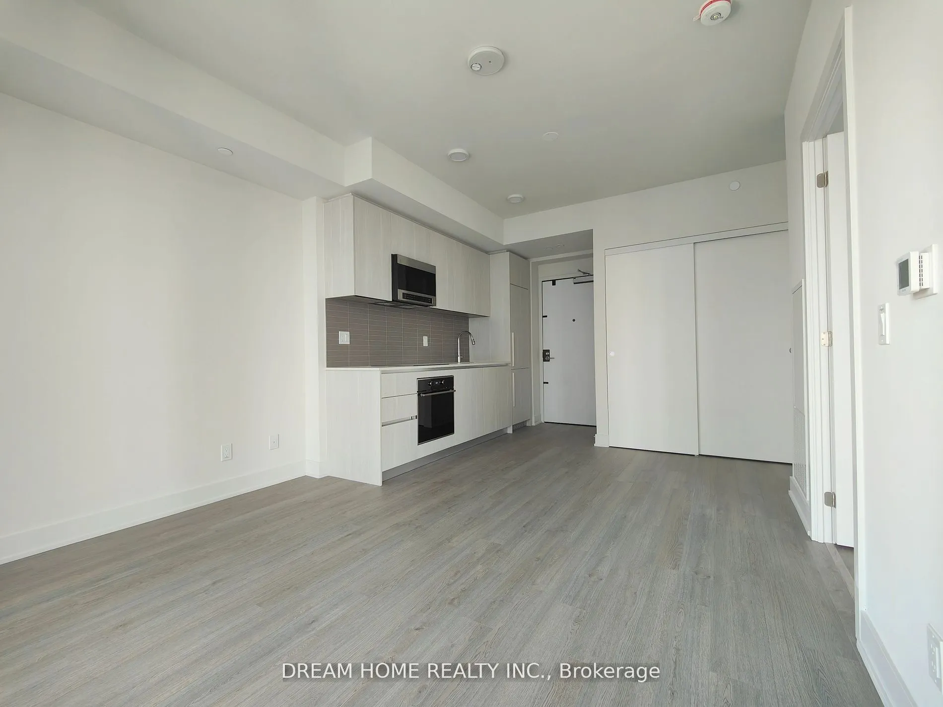 8 Cumberland Street #3708