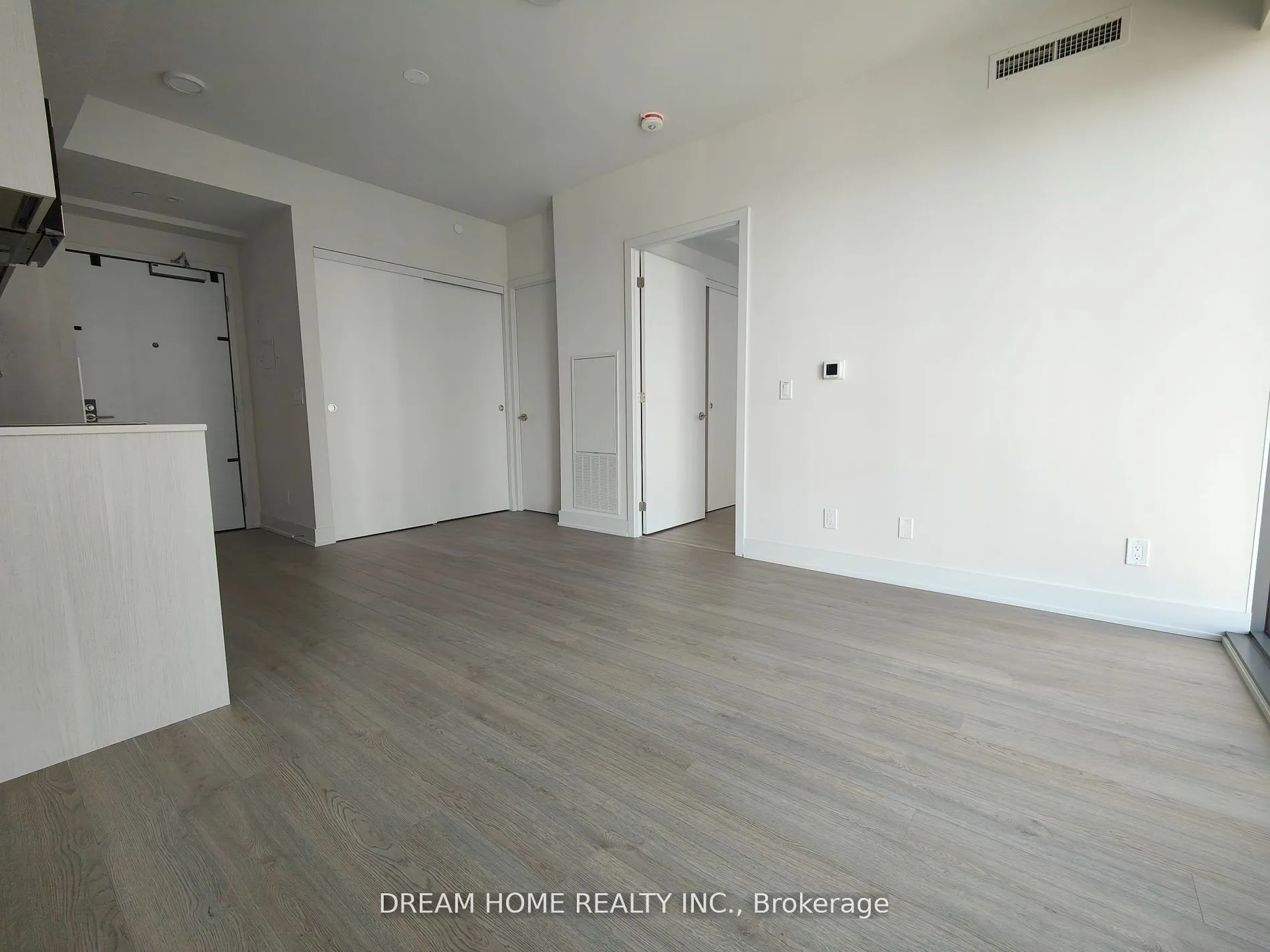 8 Cumberland Street #3708
