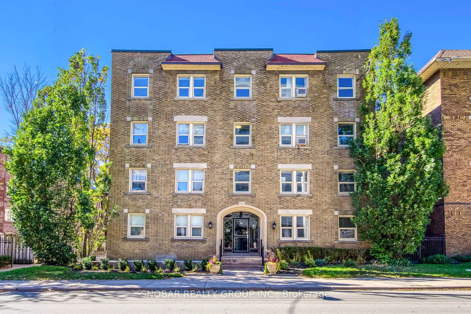 114 Vaughan Road #105
