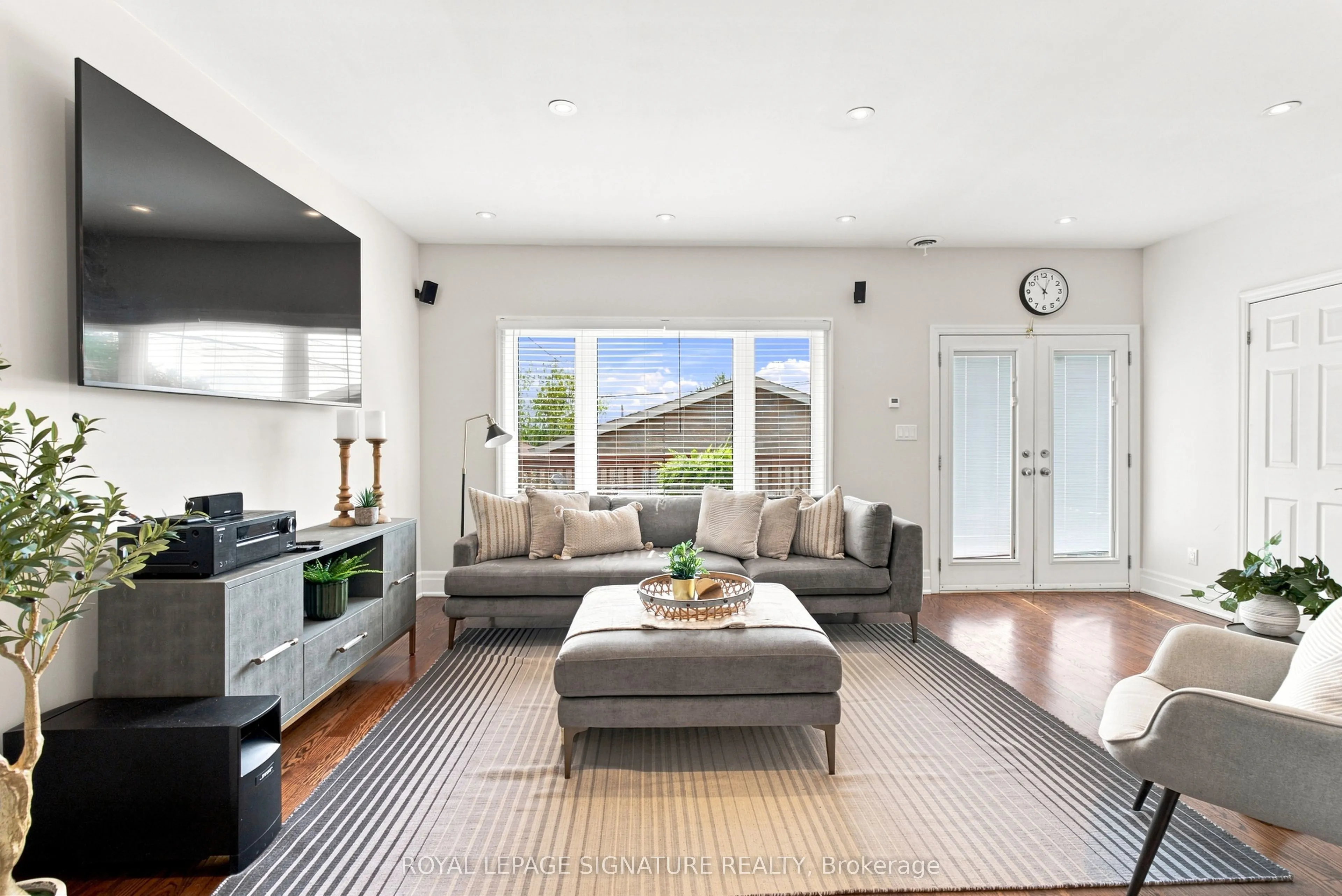 35 Regal Road