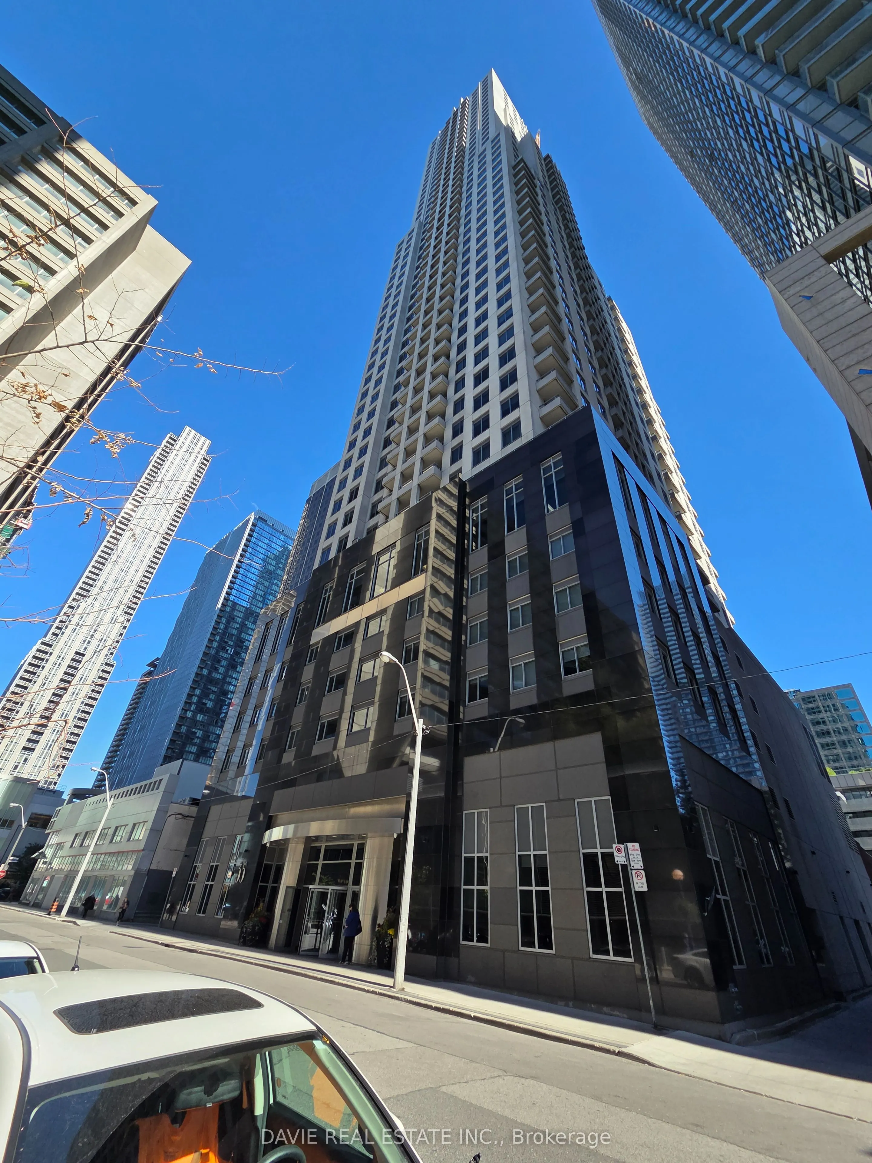 35 Balmuto Street #1709