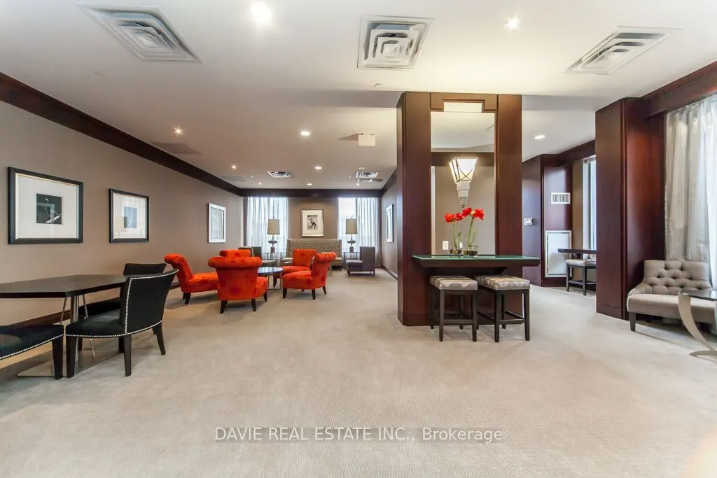 35 Balmuto Street #1709
