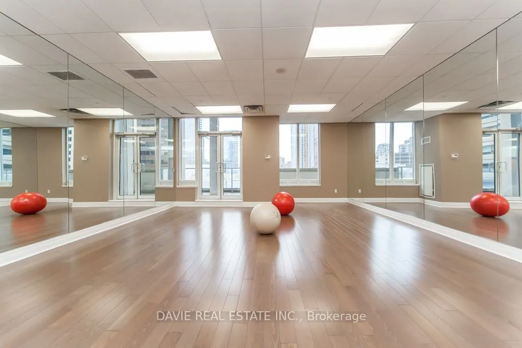 35 Balmuto Street #1709