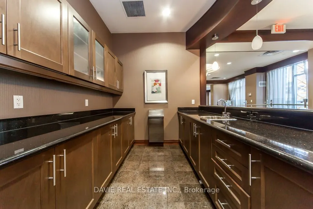 35 Balmuto Street #1709
