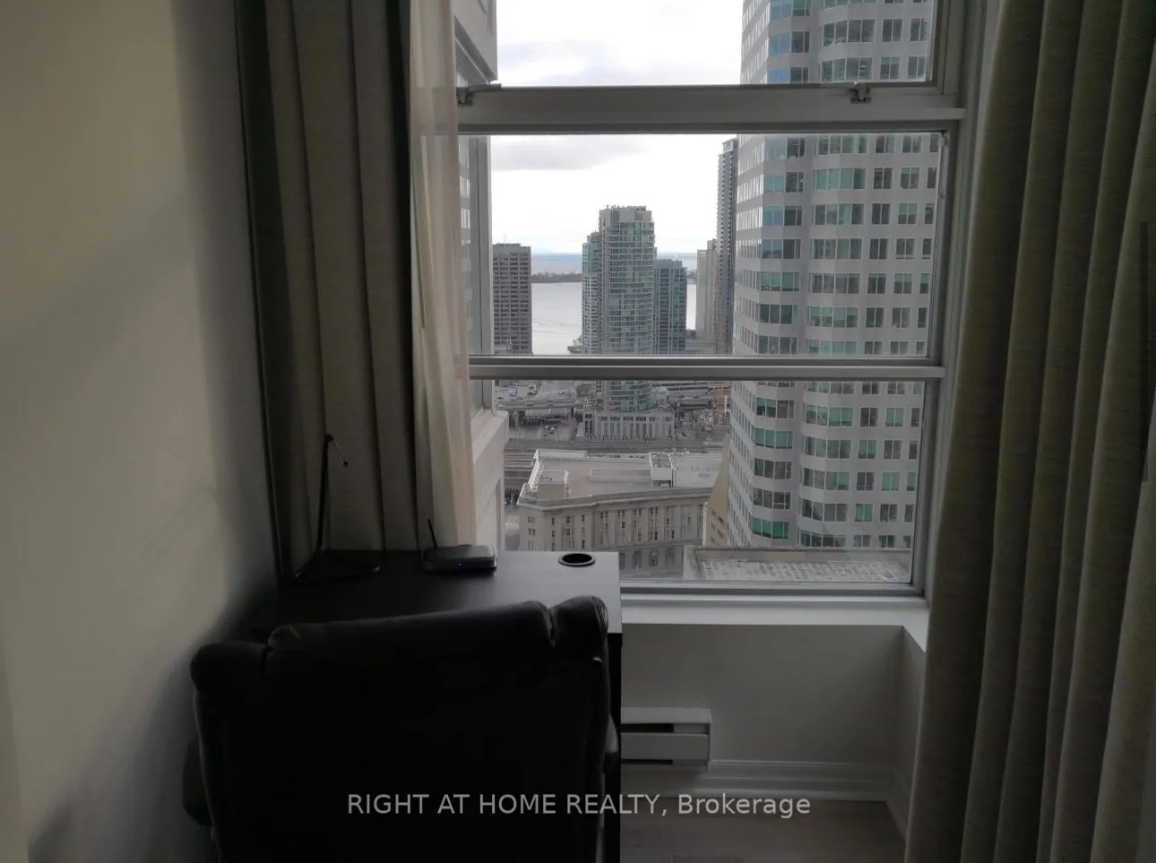 1 King Street W #2612