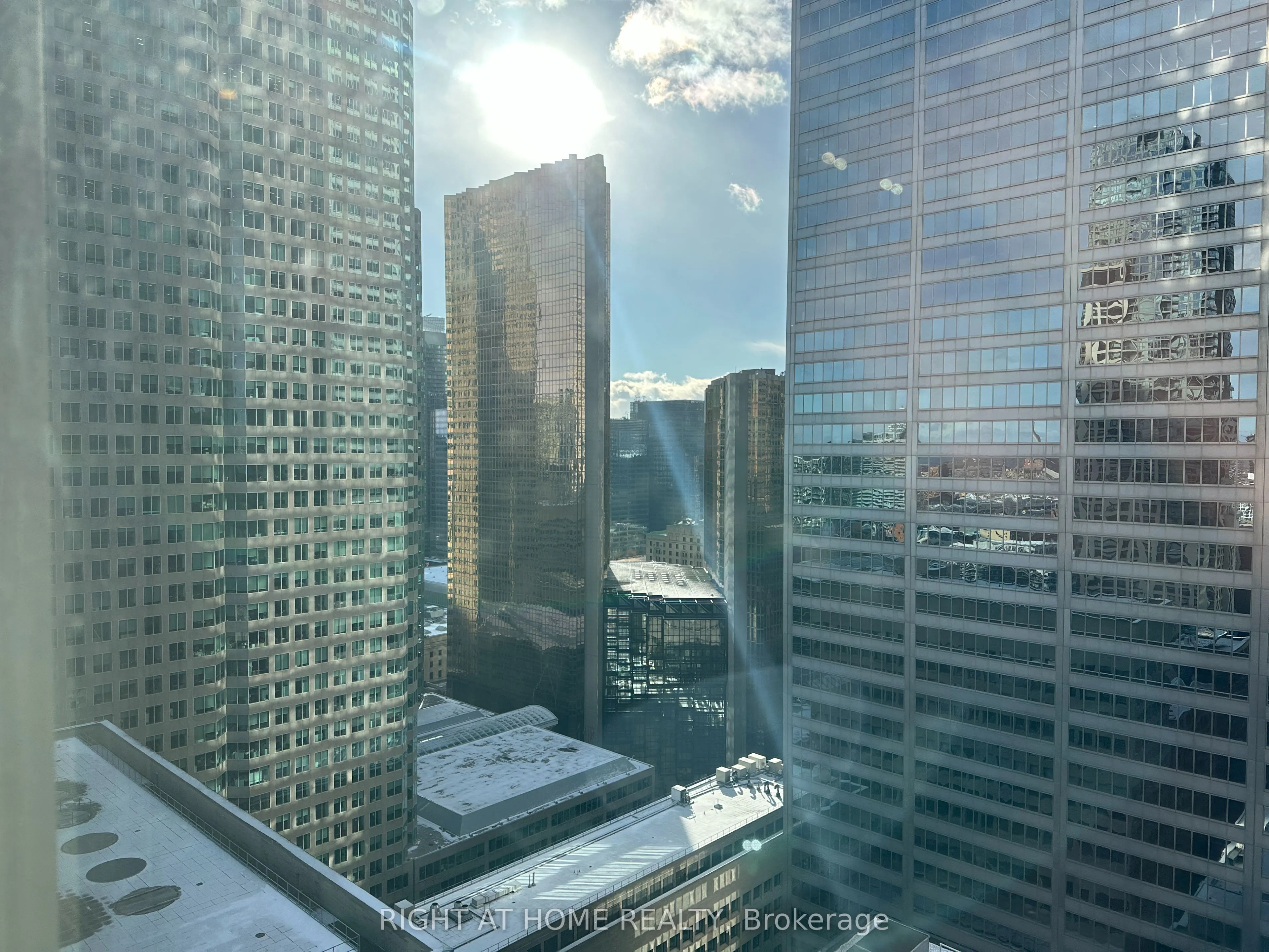 1 King Street W #2612