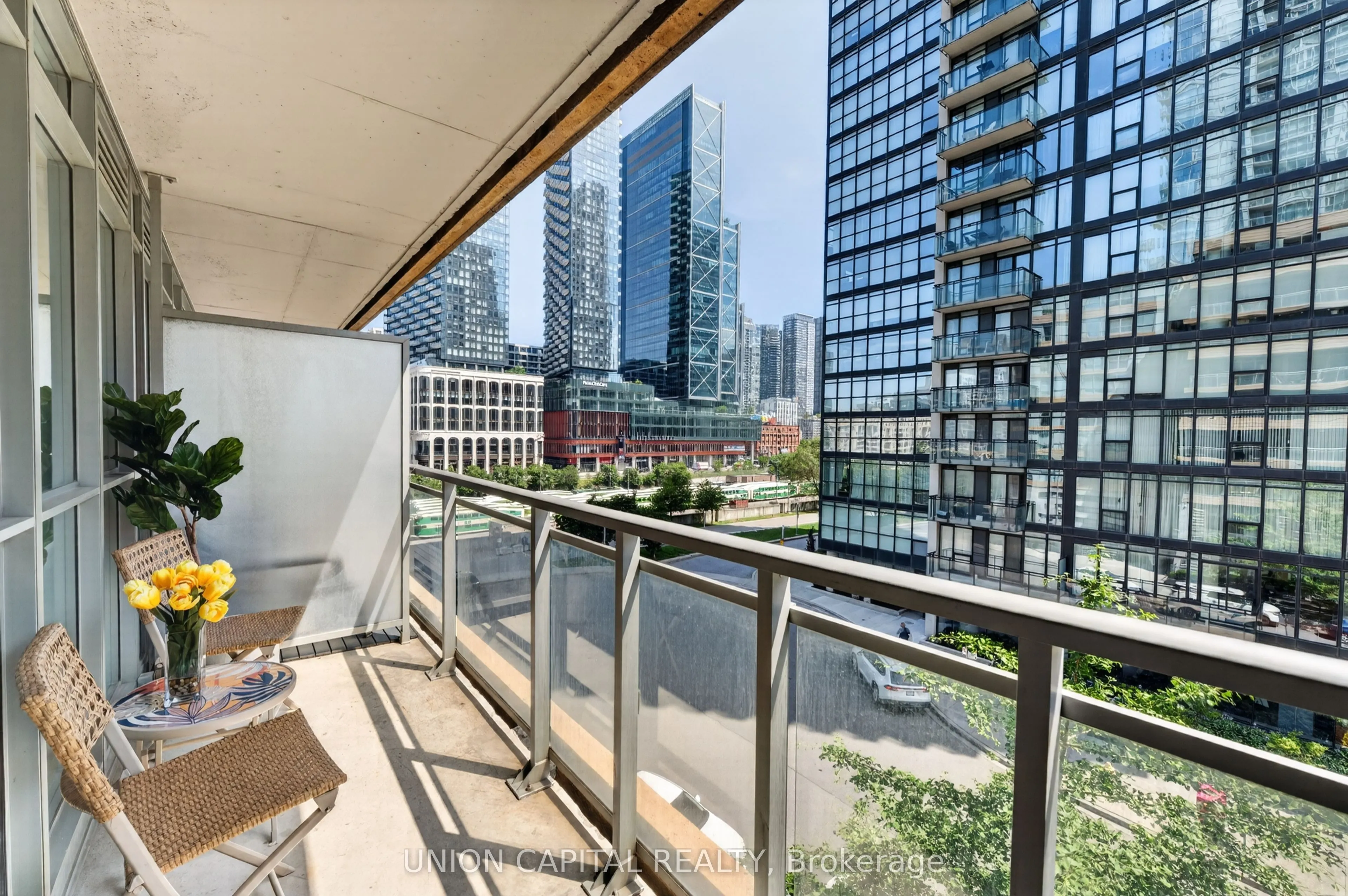 10 Capreol Court #551