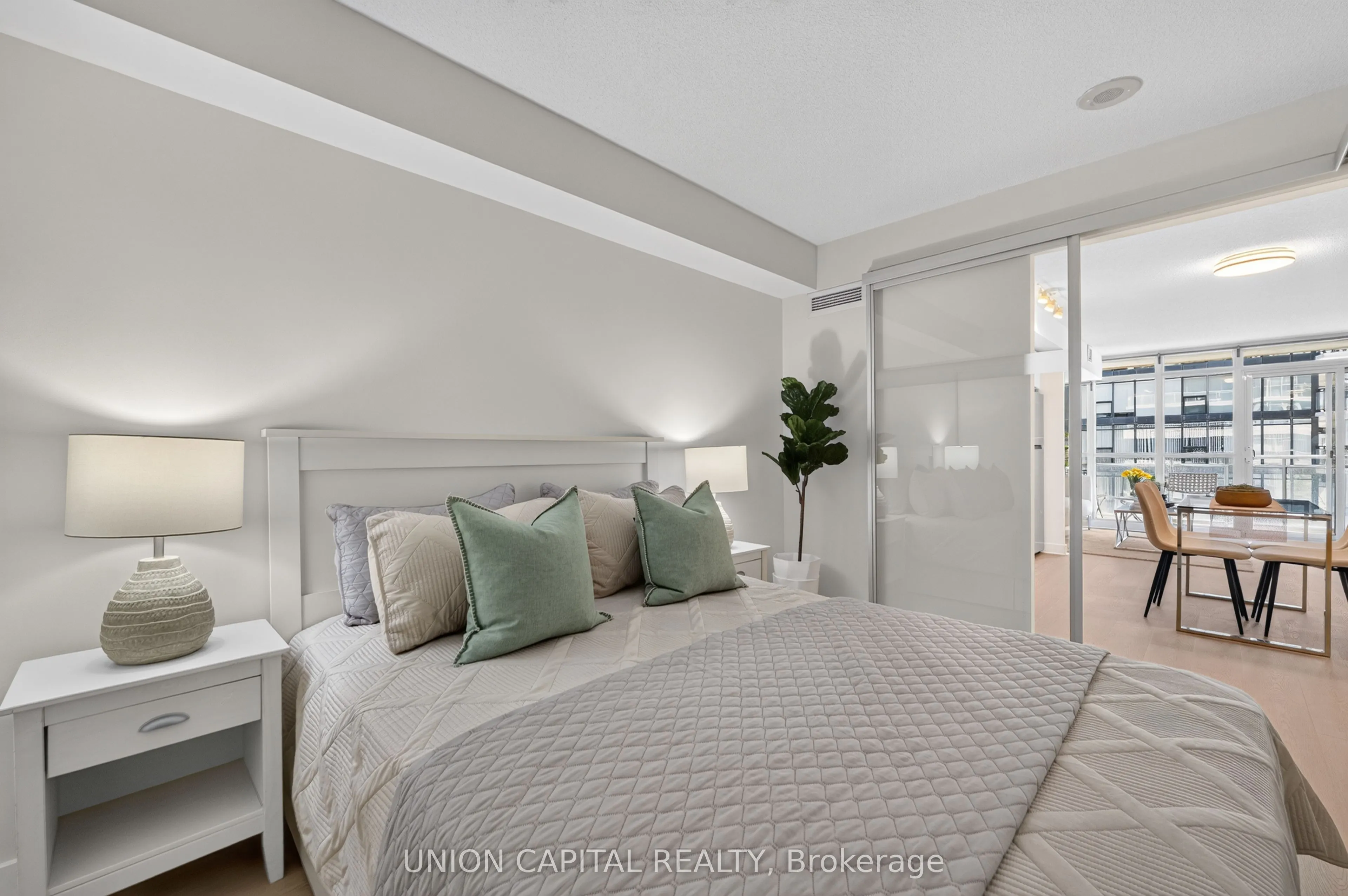 10 Capreol Court #551